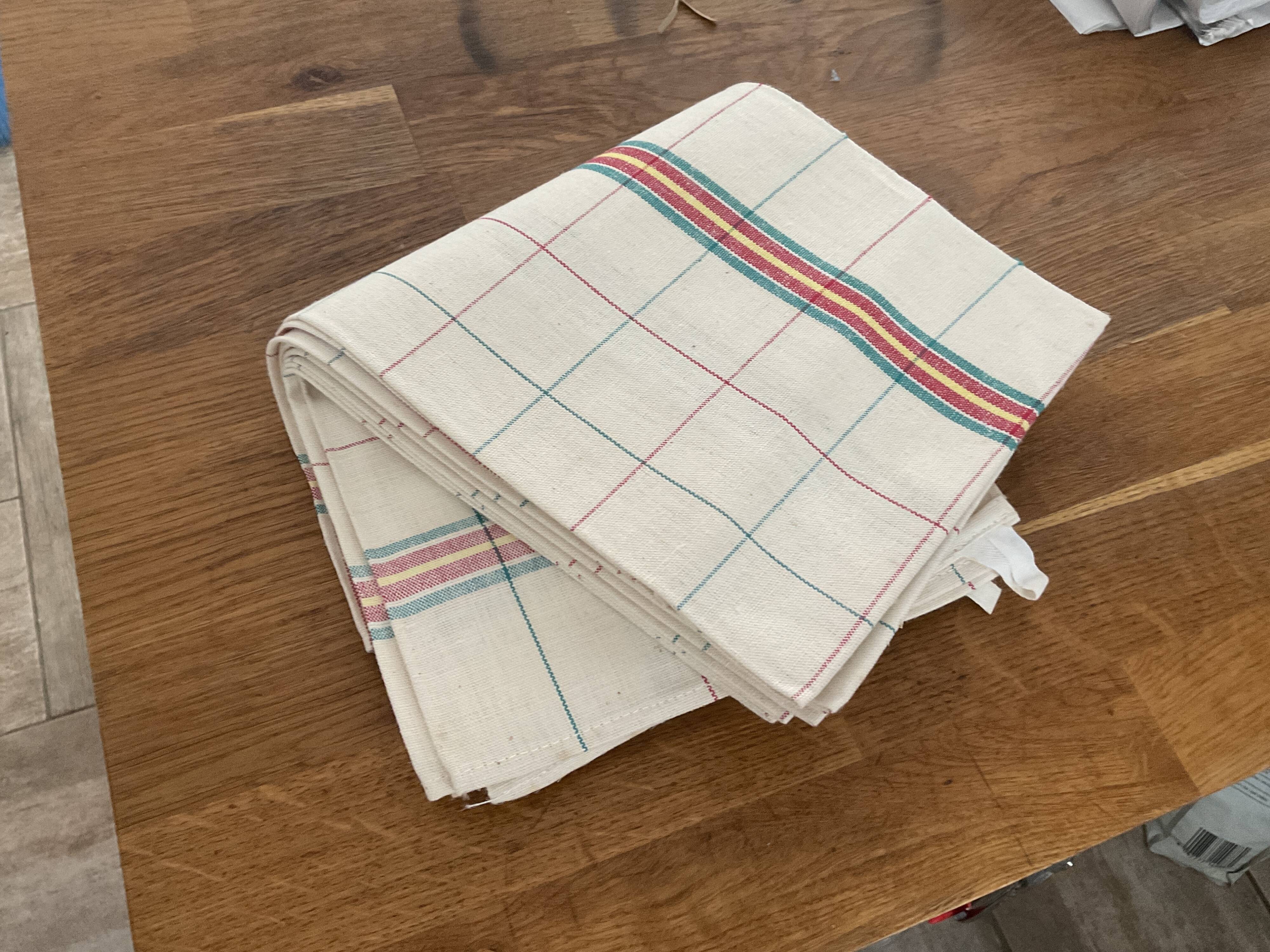 6 tea towels in metis, blue flower