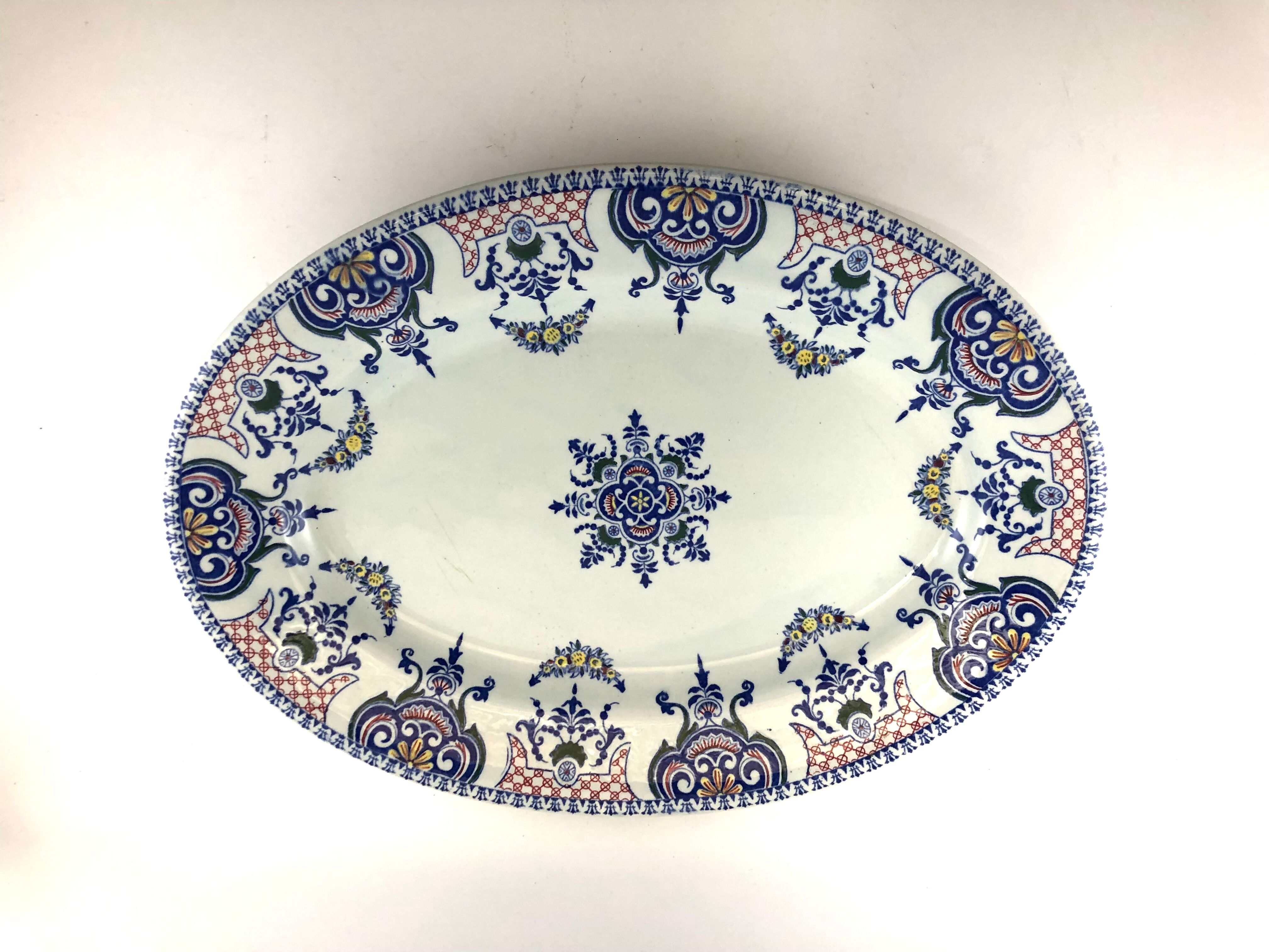 Oval dish Gien Modele Royal décor Rouen with blue arabesques 37cm