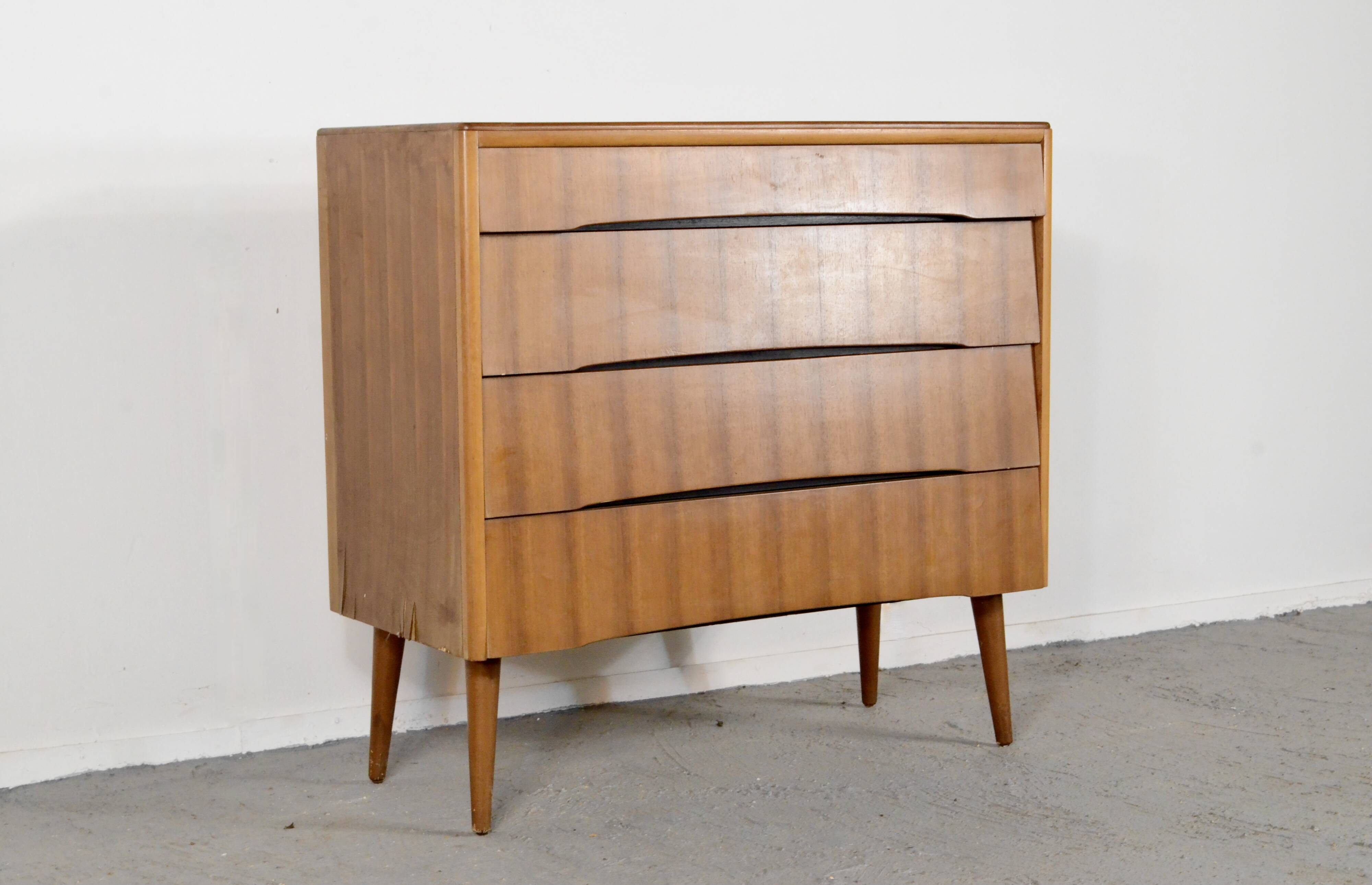 Commode Avalon du milieu du siècle en teck. Style vintage moderne et rétro