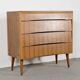 Commode Avalon du milieu du siècle en teck. Style vintage moderne et rétro