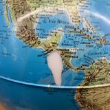 Dutch terrestrial globe 90s