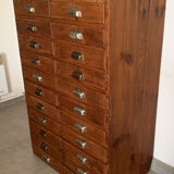 Ancien meuble de métier d'apothicaire en bois vintage 24 tiroirs.