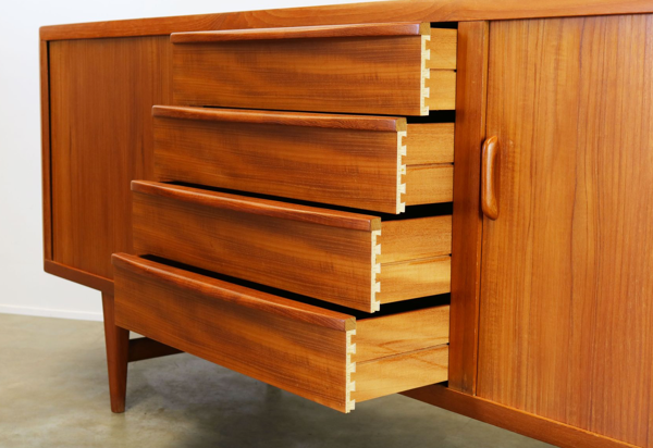 Enfilade en teck par Ib Kofod Larsen pour Faarup Danemark 1950s