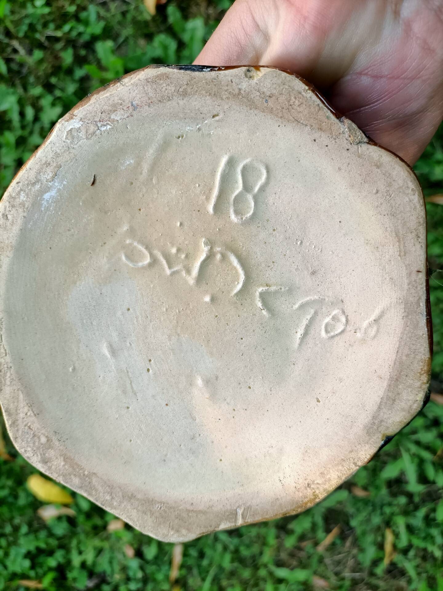 Retro Grapevine Barbotine Vase