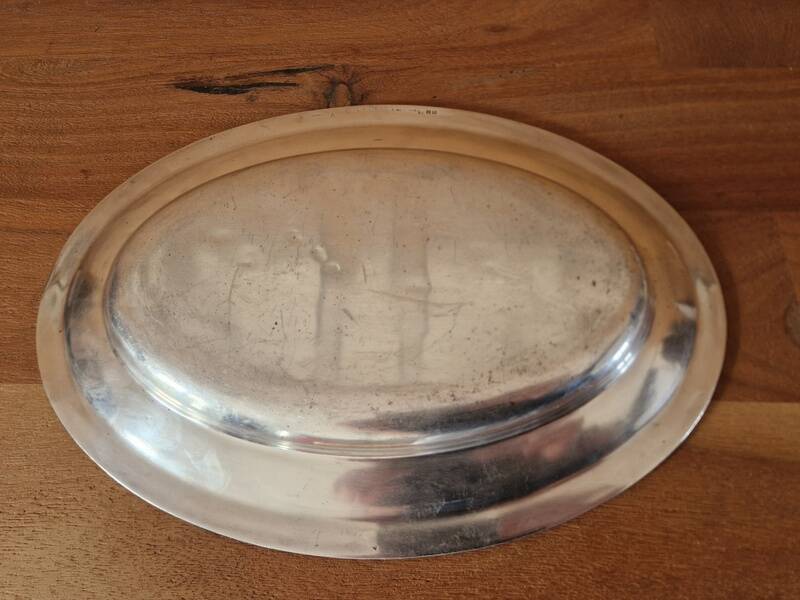 Christofle - Oval serving platter model Crossed Ribbons in silver-plated metal