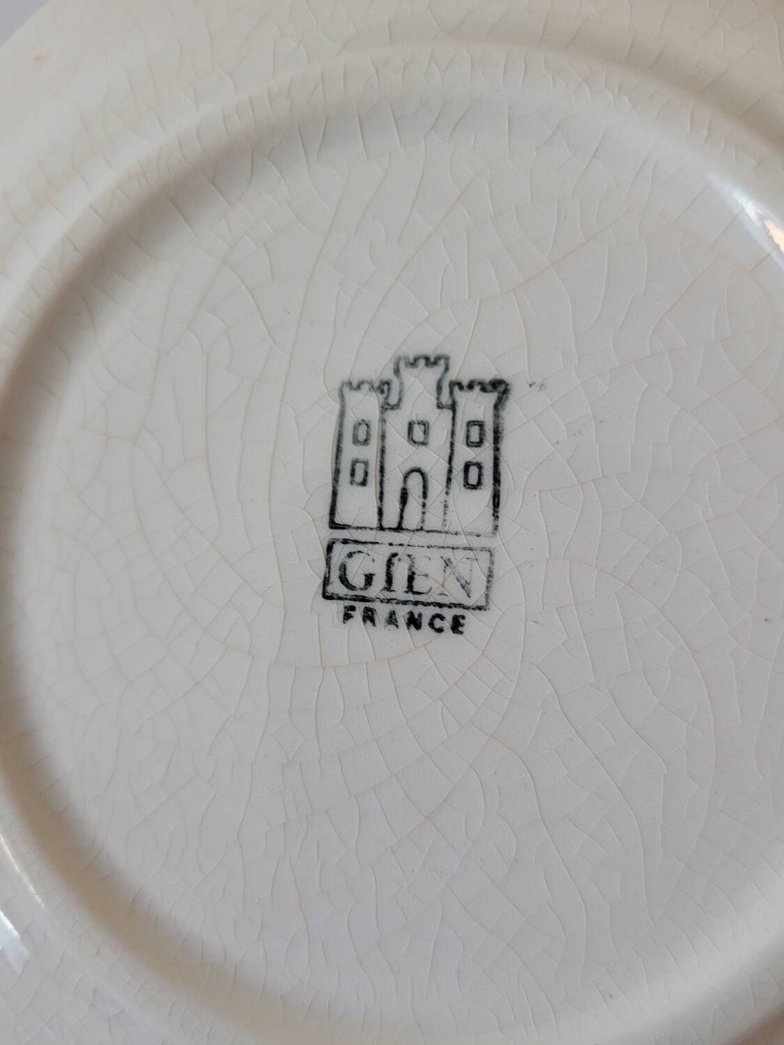 Botanical dessert plate from Gien