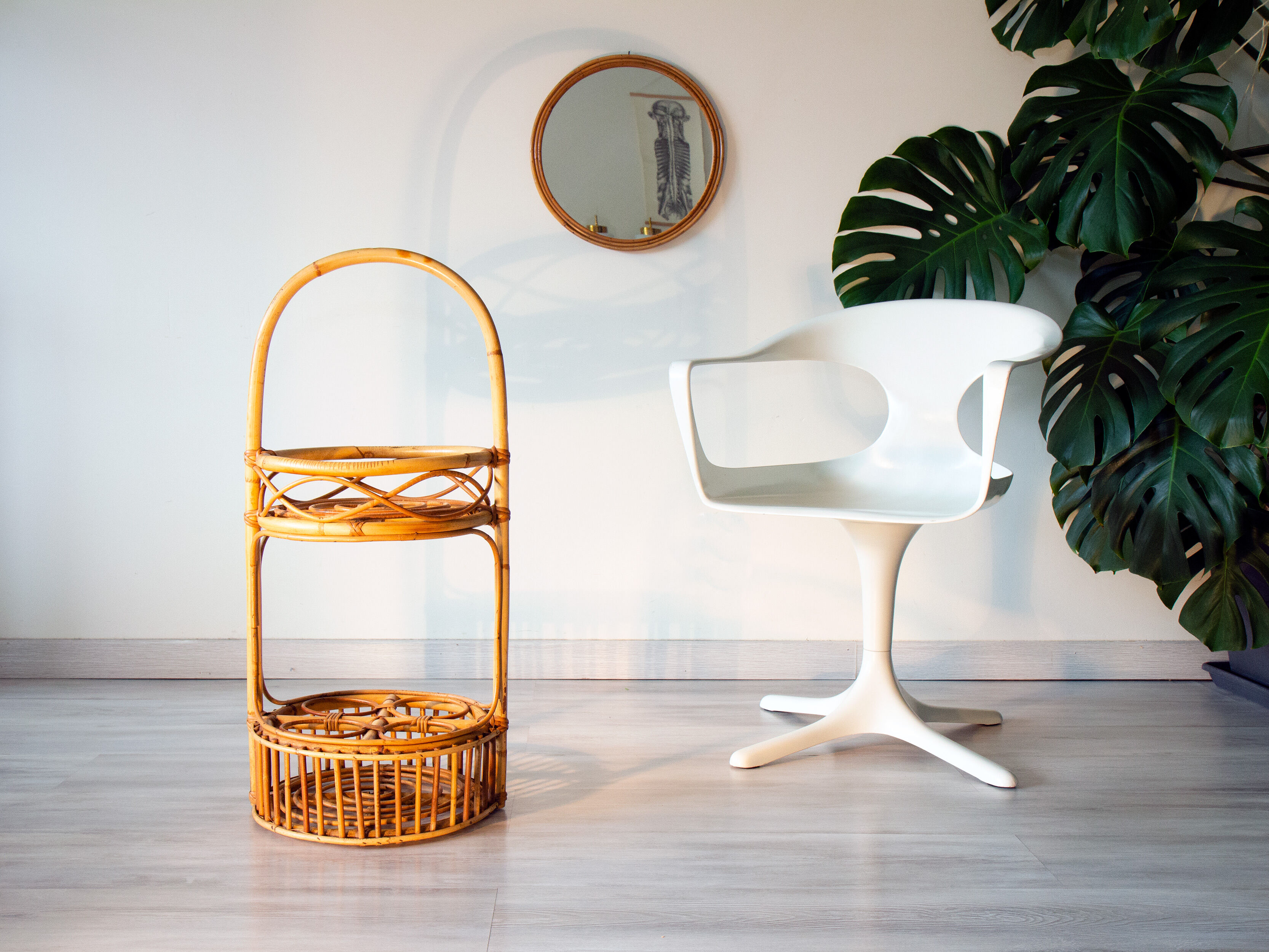 Bottle holder, aperitif display, rattan 1970