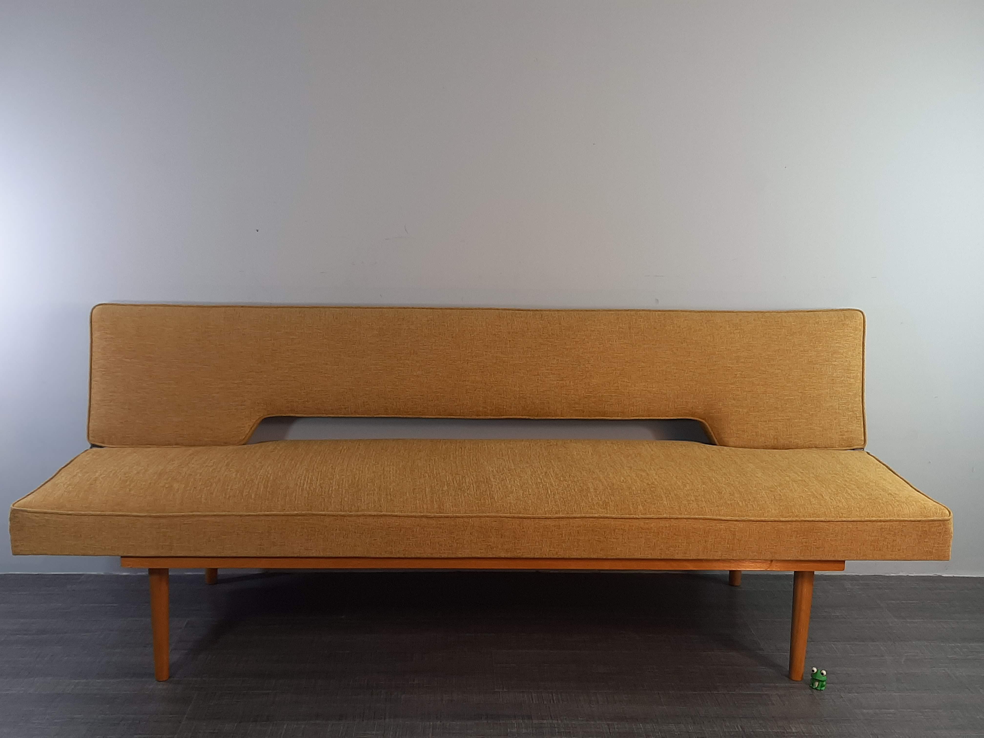 Daybed sofa by Miroslav Navratil, Czech Mid-Century 1960s
