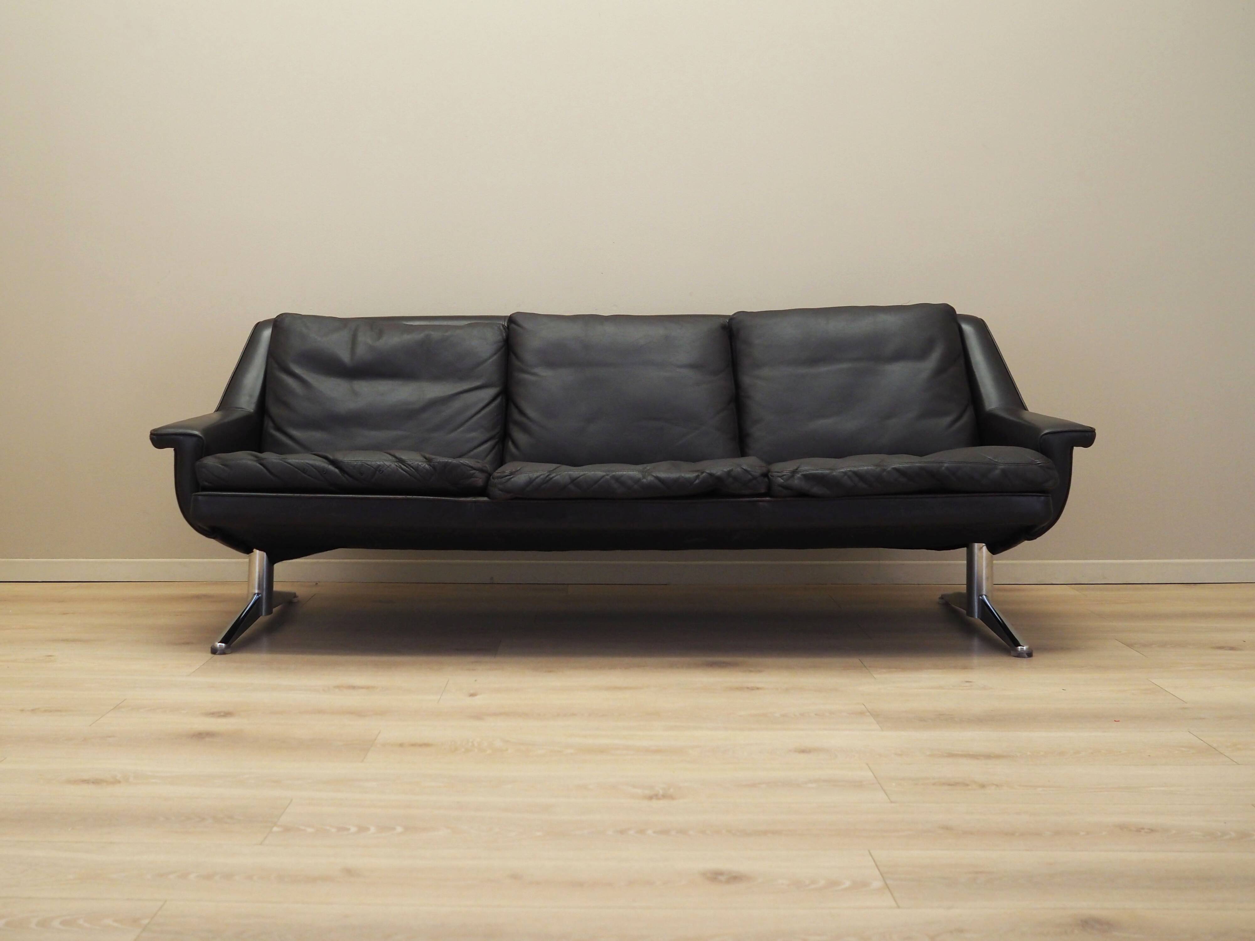 Brown leather sofa, Danish design, 1970s, designer: Werner Langenfeld, manu