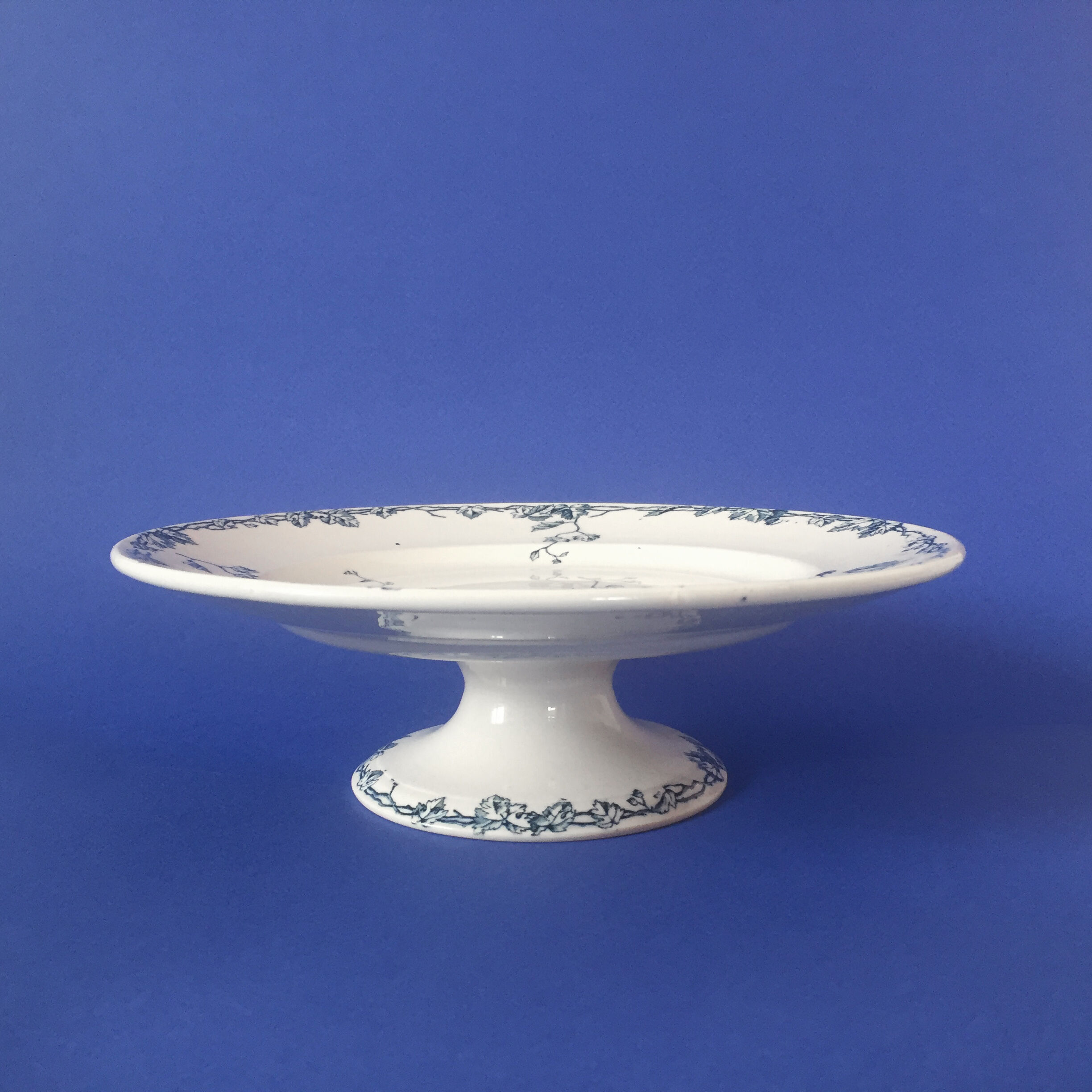 Iron Earth of Iron Pie Dish "Spring"