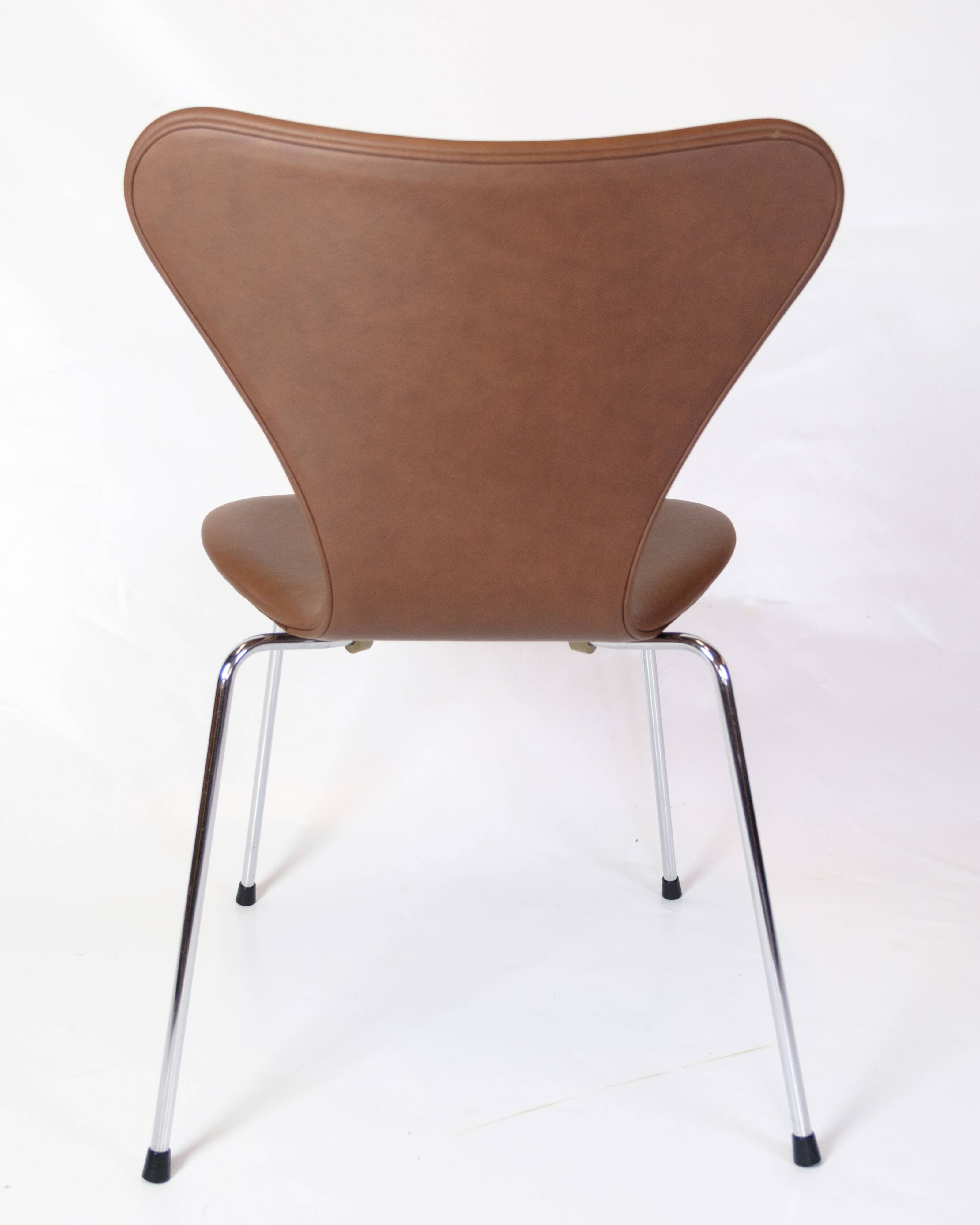 Series Seven Chair Model 3107 In Walnut Elegance Leather By Arne Jacobsen