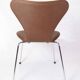 Chaise Série Seven Modèle 3107 en cuir Élégance Noyer par Arne Jacobsen