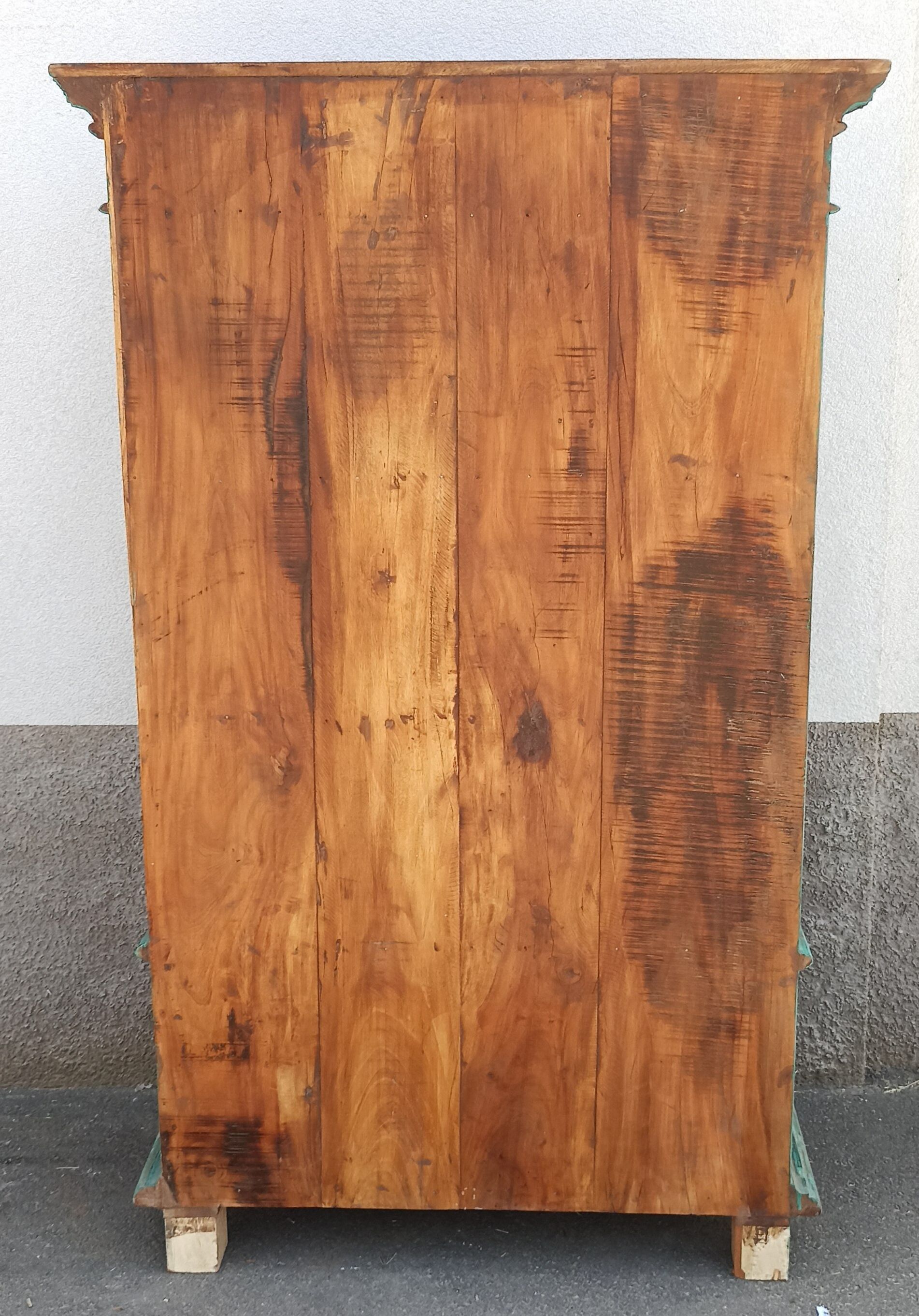 Old wooden cabinet - 2 doors and 1 drawer