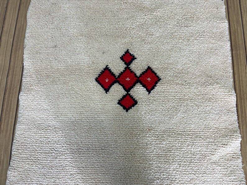 Tapis beni ouraine fait main taille 100 x 200 cm