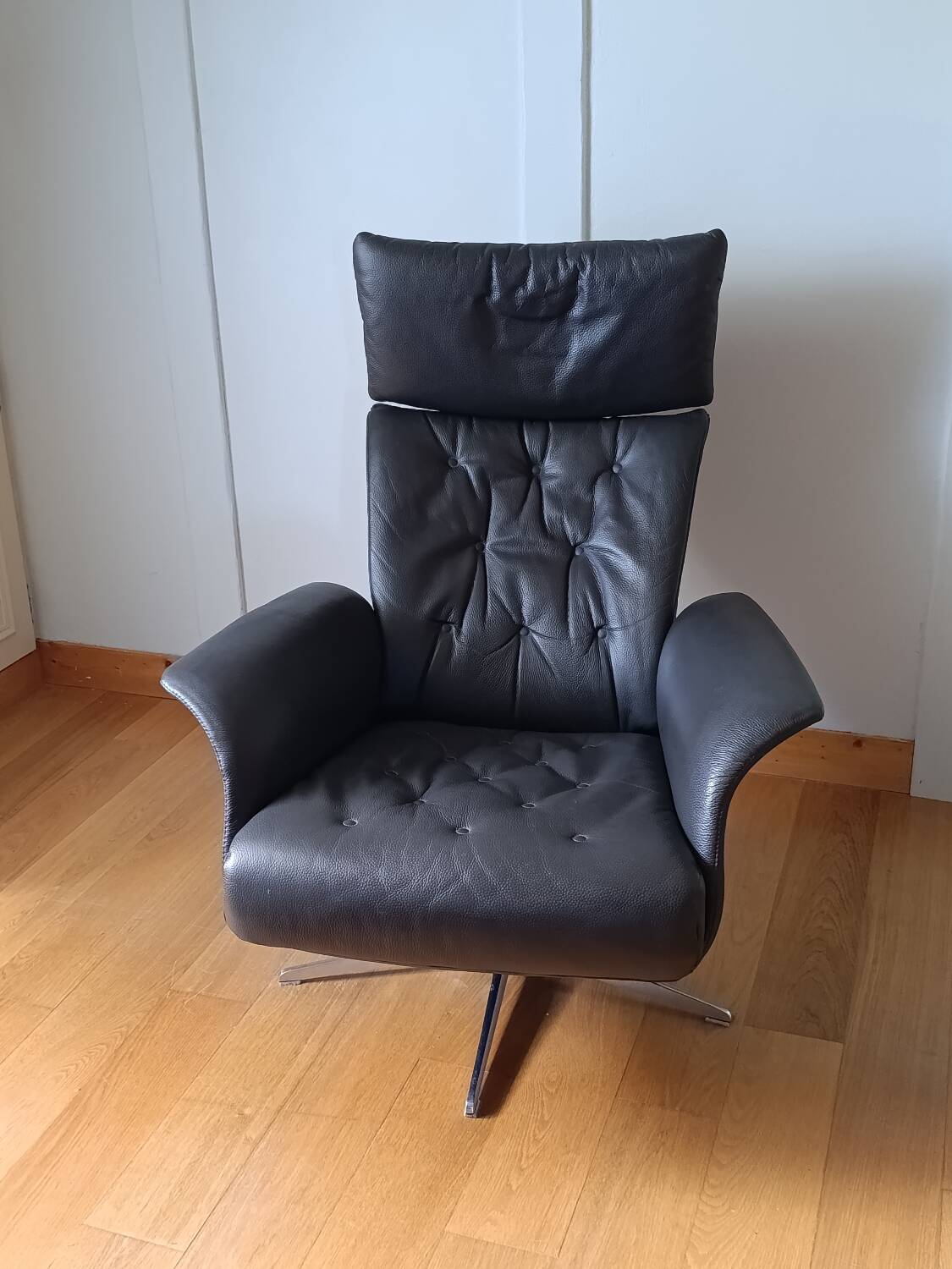 Fauteuil cuir relax Hjort Knudsen gris anthracite