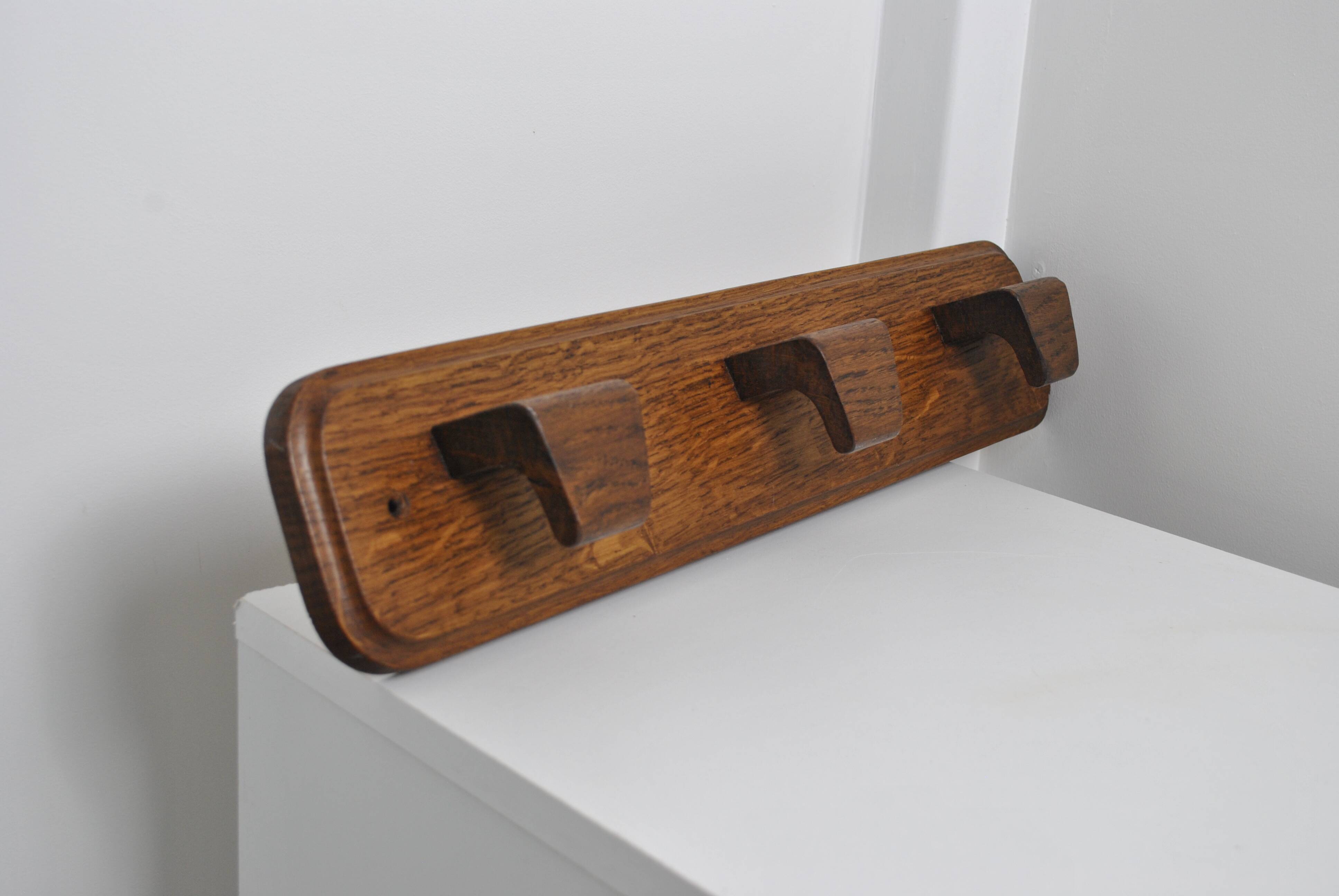 Wall mounted oak coat rack 1950