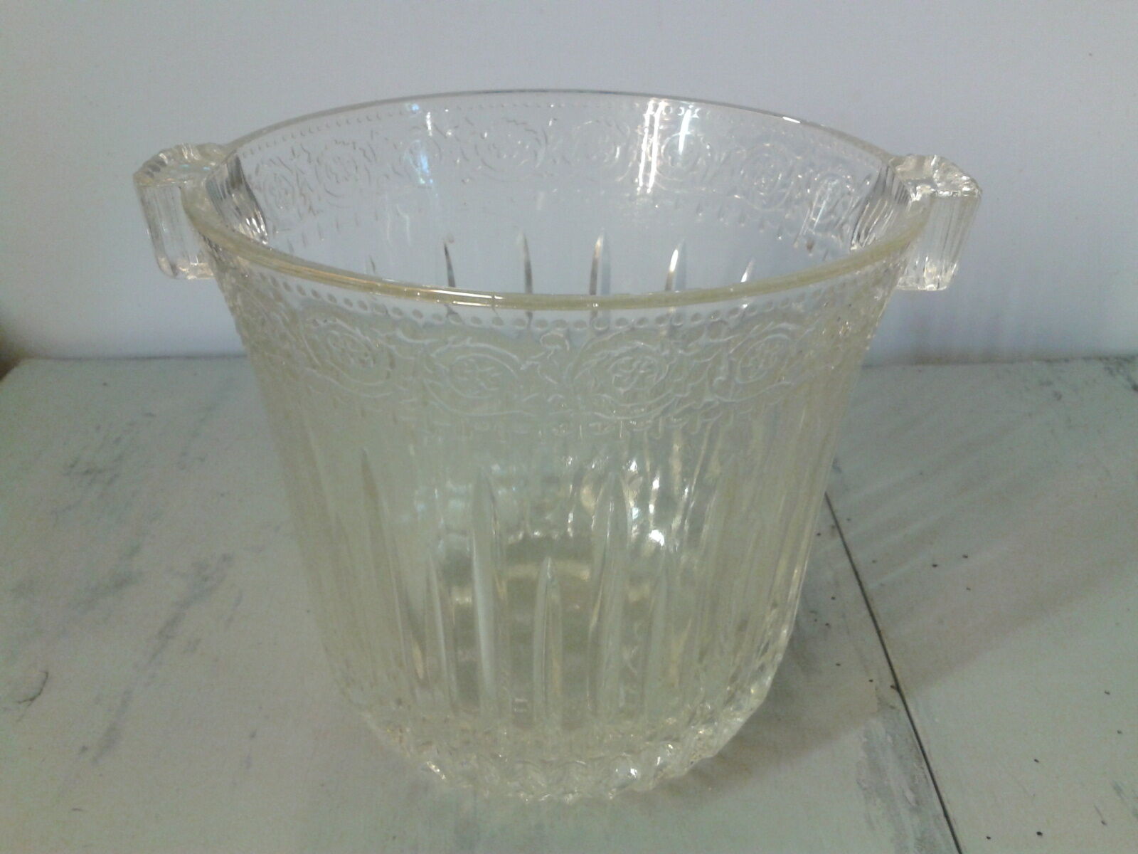 Molded glass ice bucket