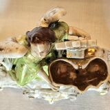 Large Paris porcelain font Golden Angel