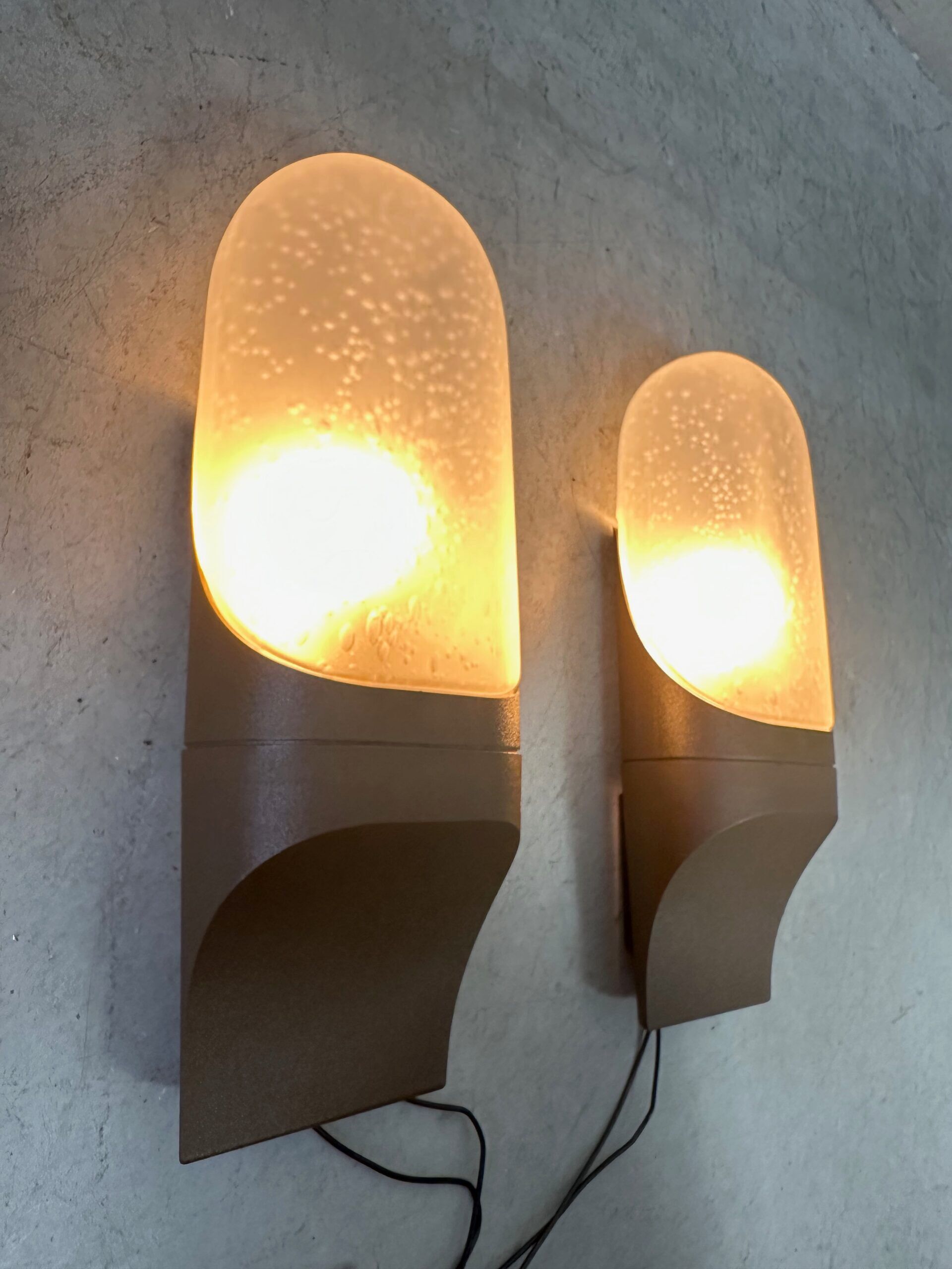 2x vintage 'frosted glass' wall lamp – Hans Popp
