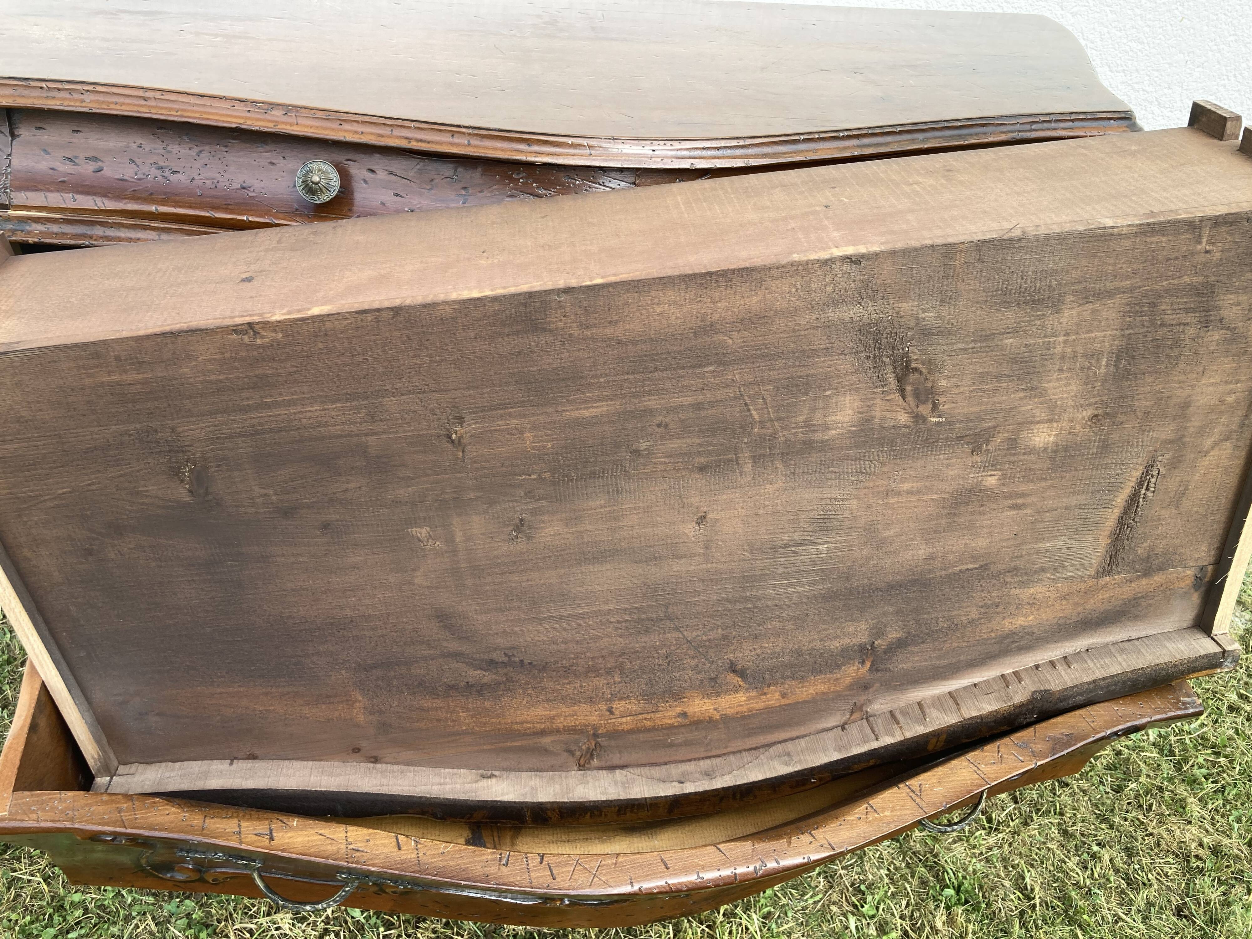 Louis XV style chest of drawers with four drawers