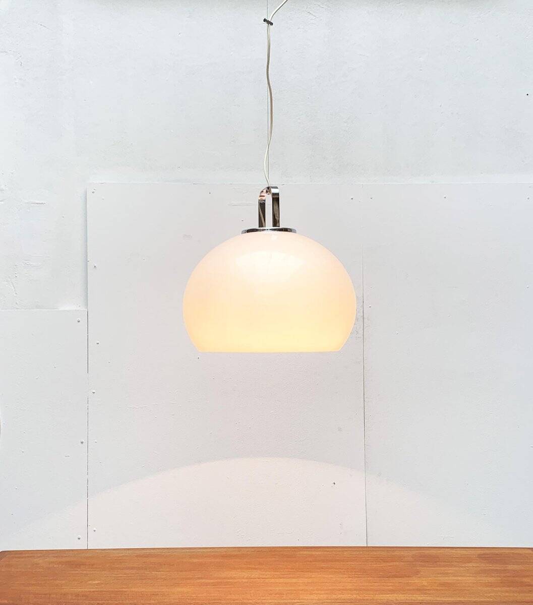 Zurich suspension lamp from the Italian space age of the mid-century by Luigi Massoni for Guzzini.