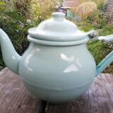 Enamelled sheet metal teapot