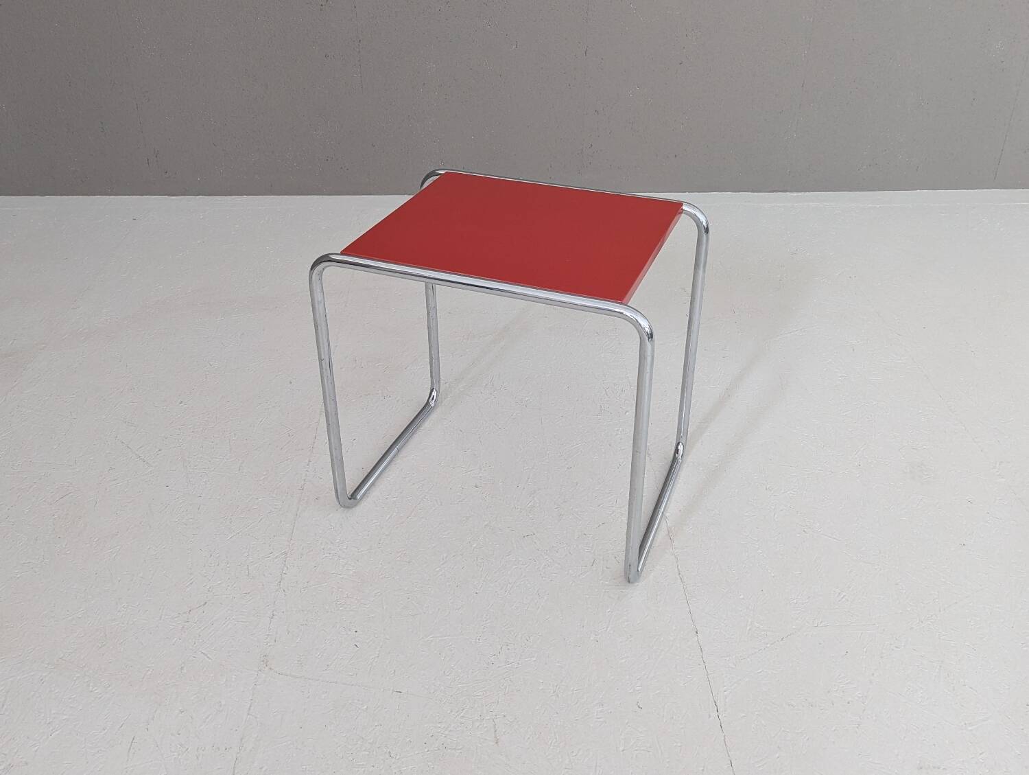 Table Thonet B9/b en acier tubulaire, conçue par Marcel Breuer, années 1930