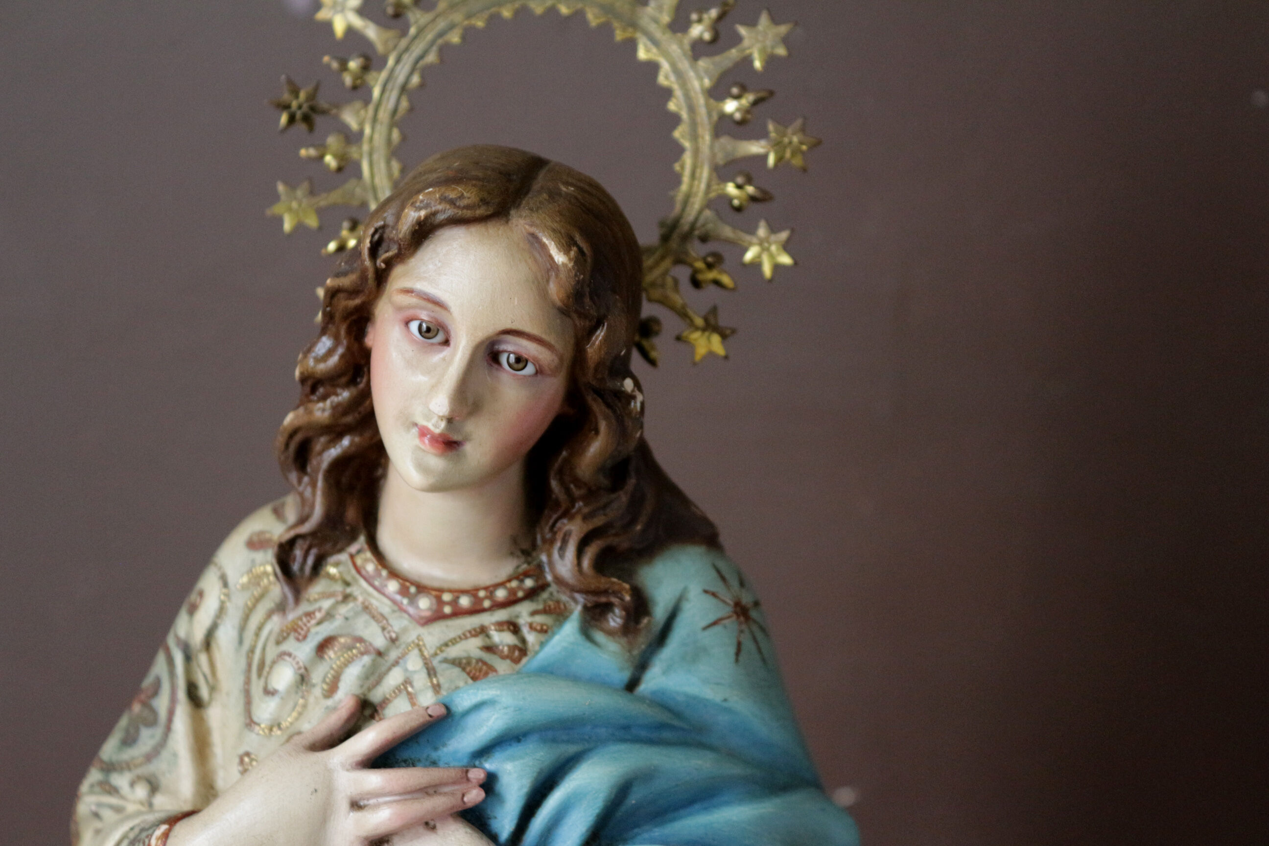 Virgin and Child walnut - XVIIth century.