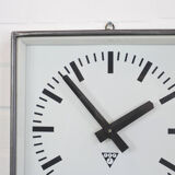 Clock Pragotron circa 1960