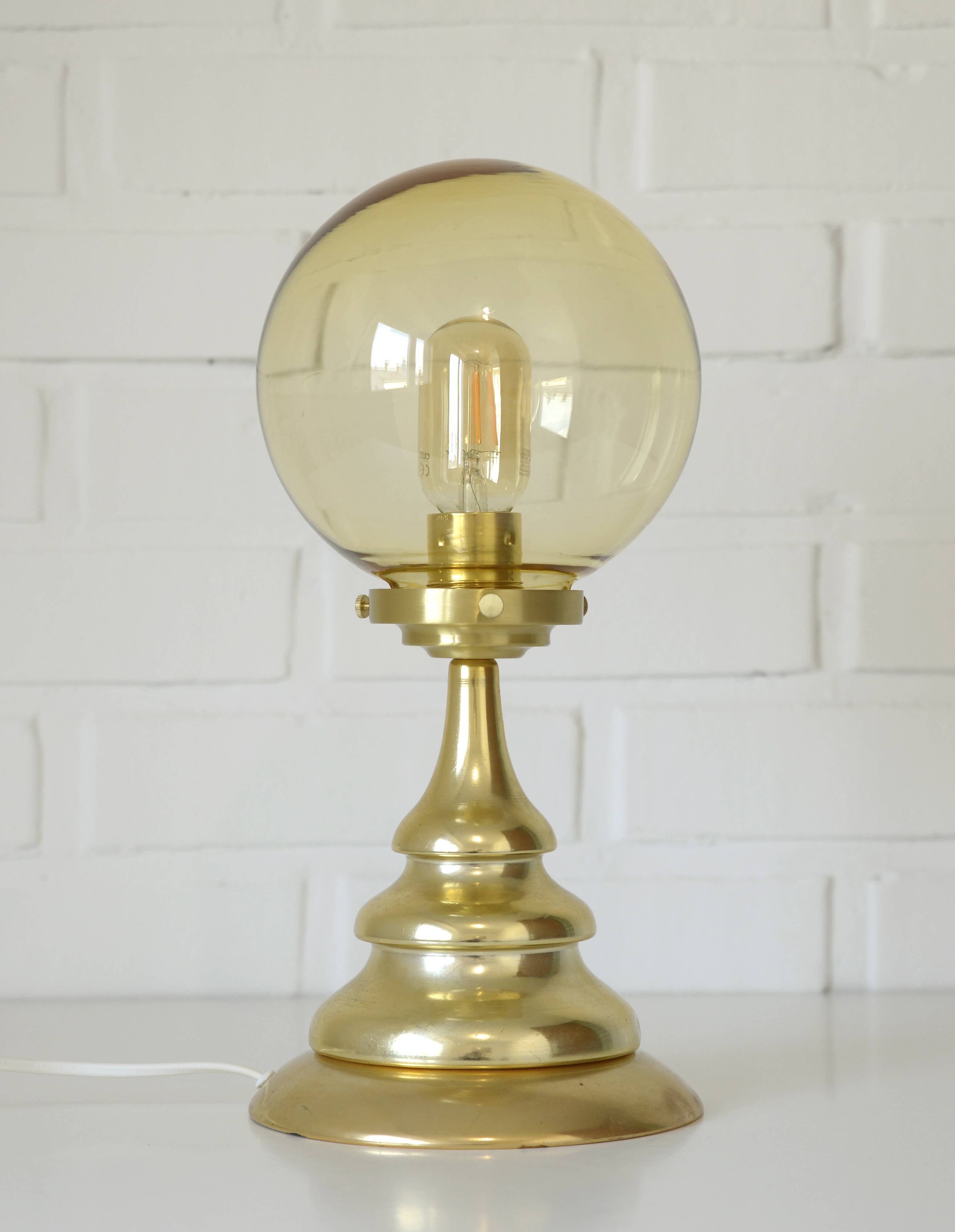 Vintage gold desk Light Hollywood Regency table bedside lamp Italy 1960's