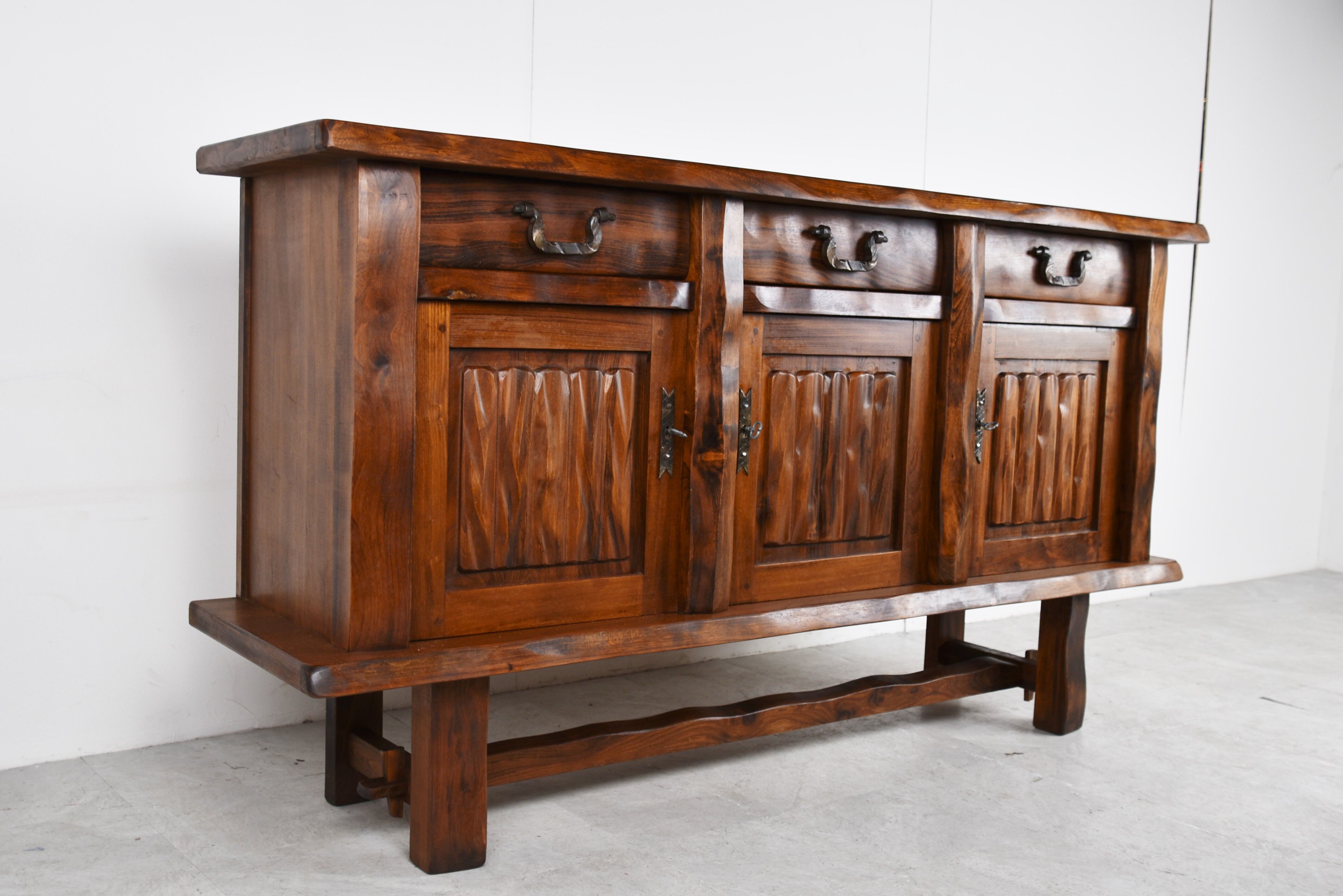 Mobilier rustique de marque Aranjou France années 70/80