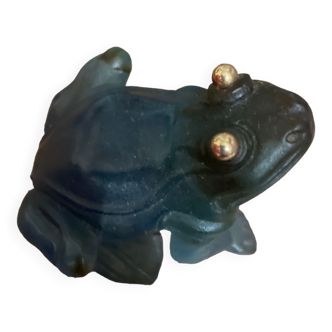 Daum: blue frog with golden eyes