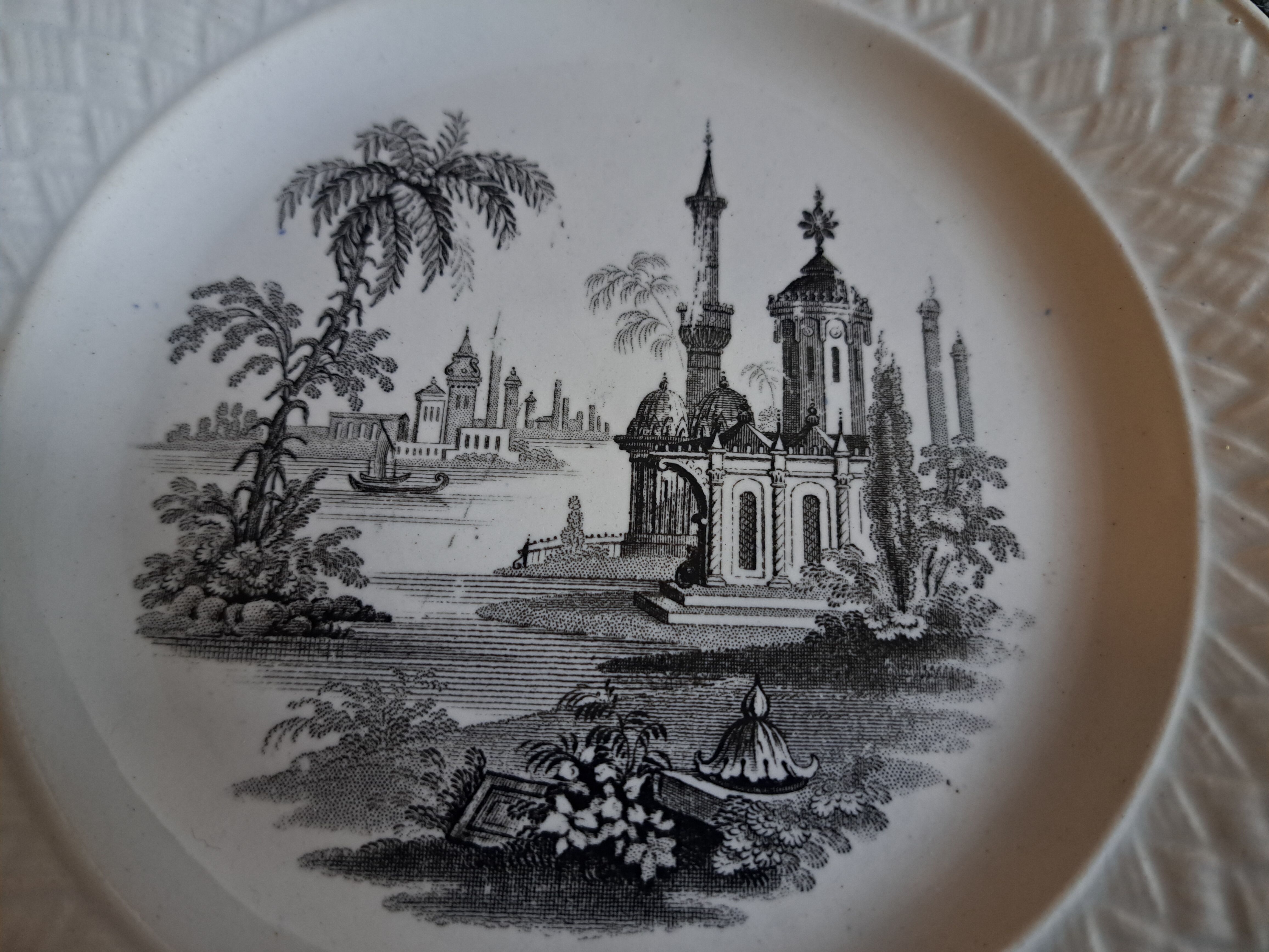Plate David Johnston oriental décor monochrome black J. Vieillard Bordeaux