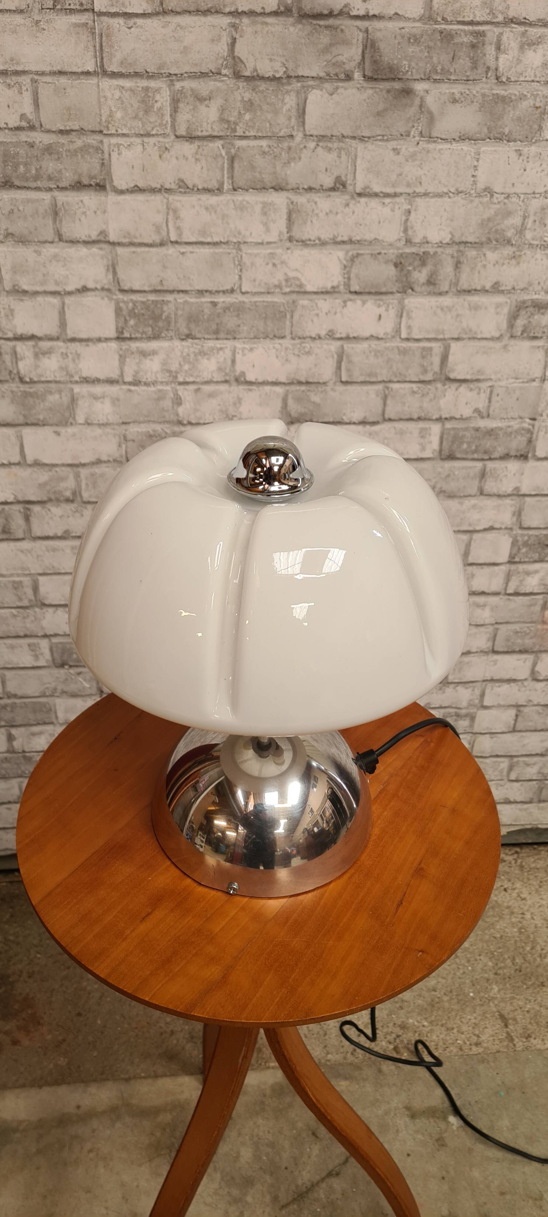 Italian lamp 1960 70 aluminum and opaline 40x30