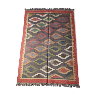 Tapis kilim en toile de jute et coton - 120cm x 180cm