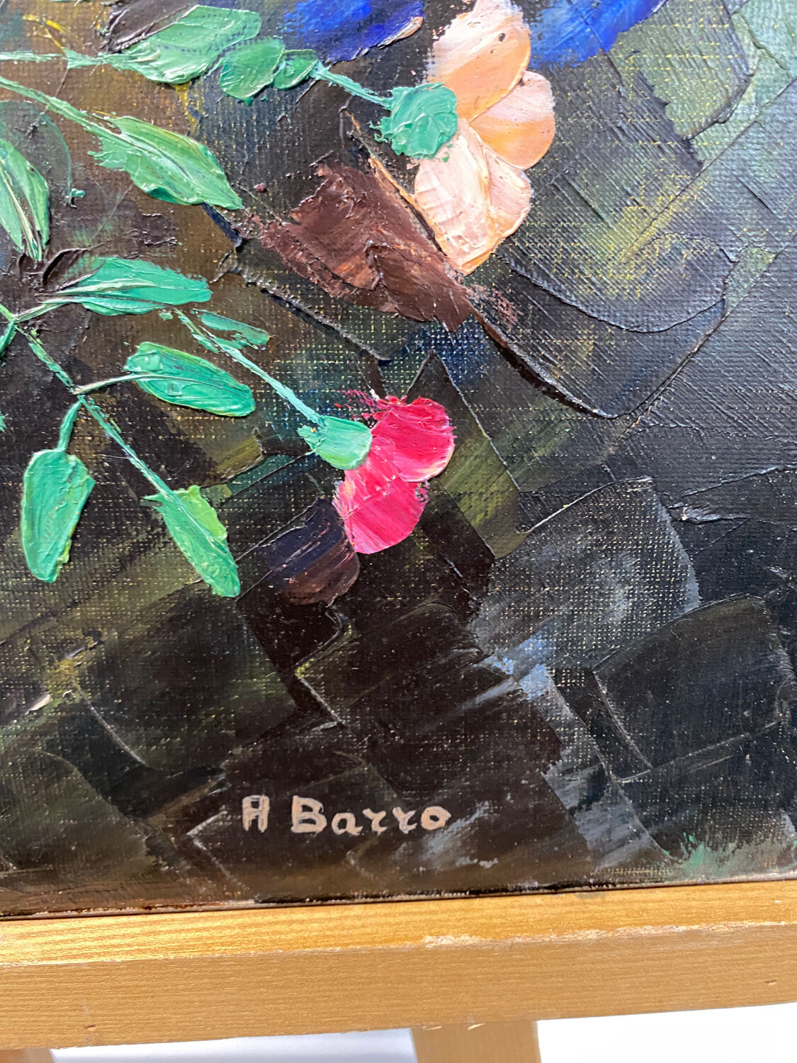 Bouquet of flowers signed Barro