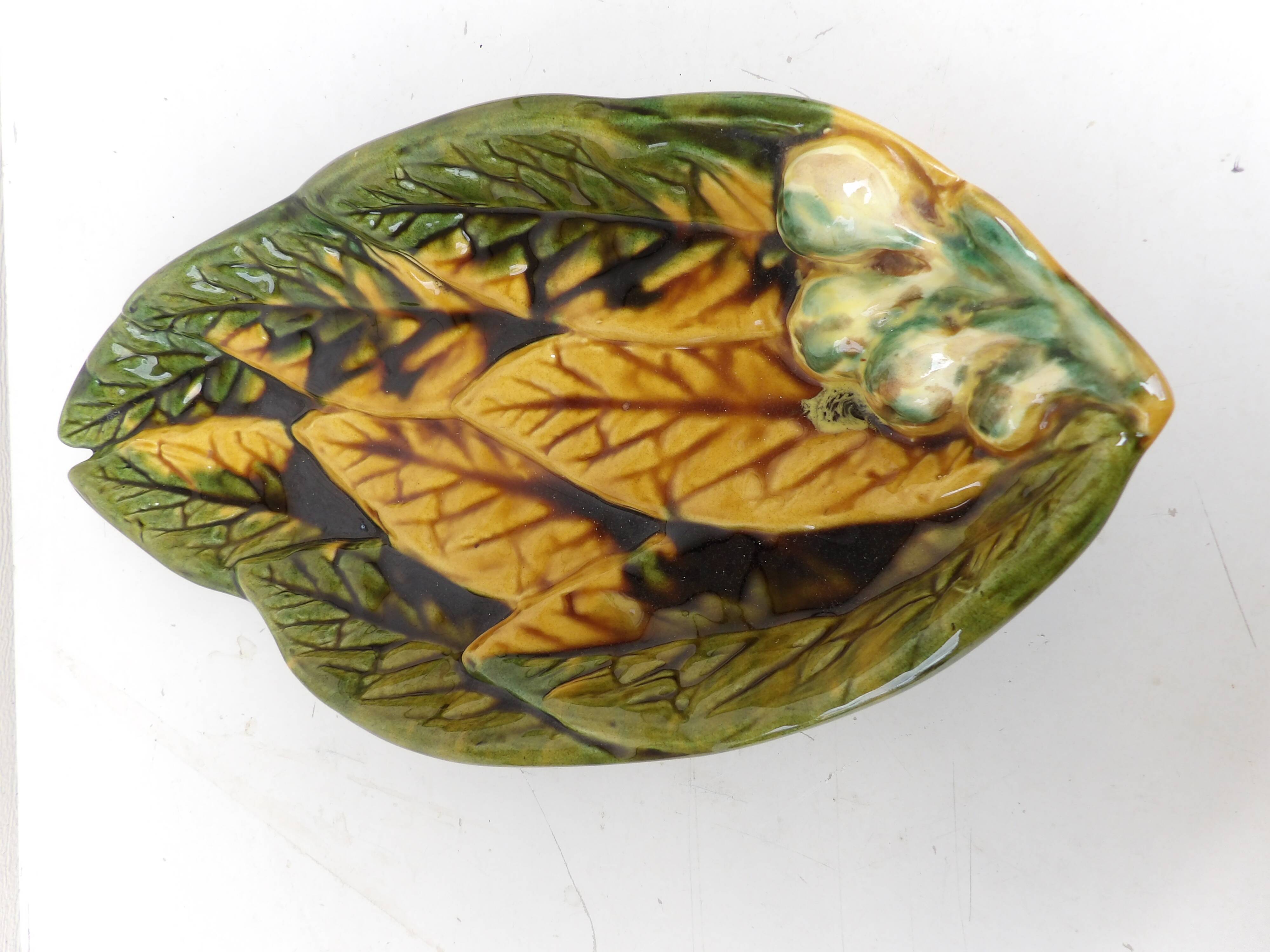 Green and yellow fruit bowl