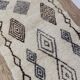 Handcrafted moroccan berber rug 172 x 87 cm
