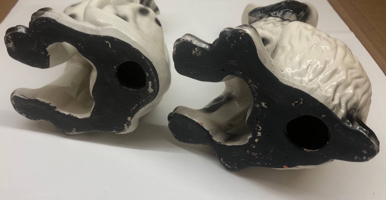 Pair of ceramic dogs