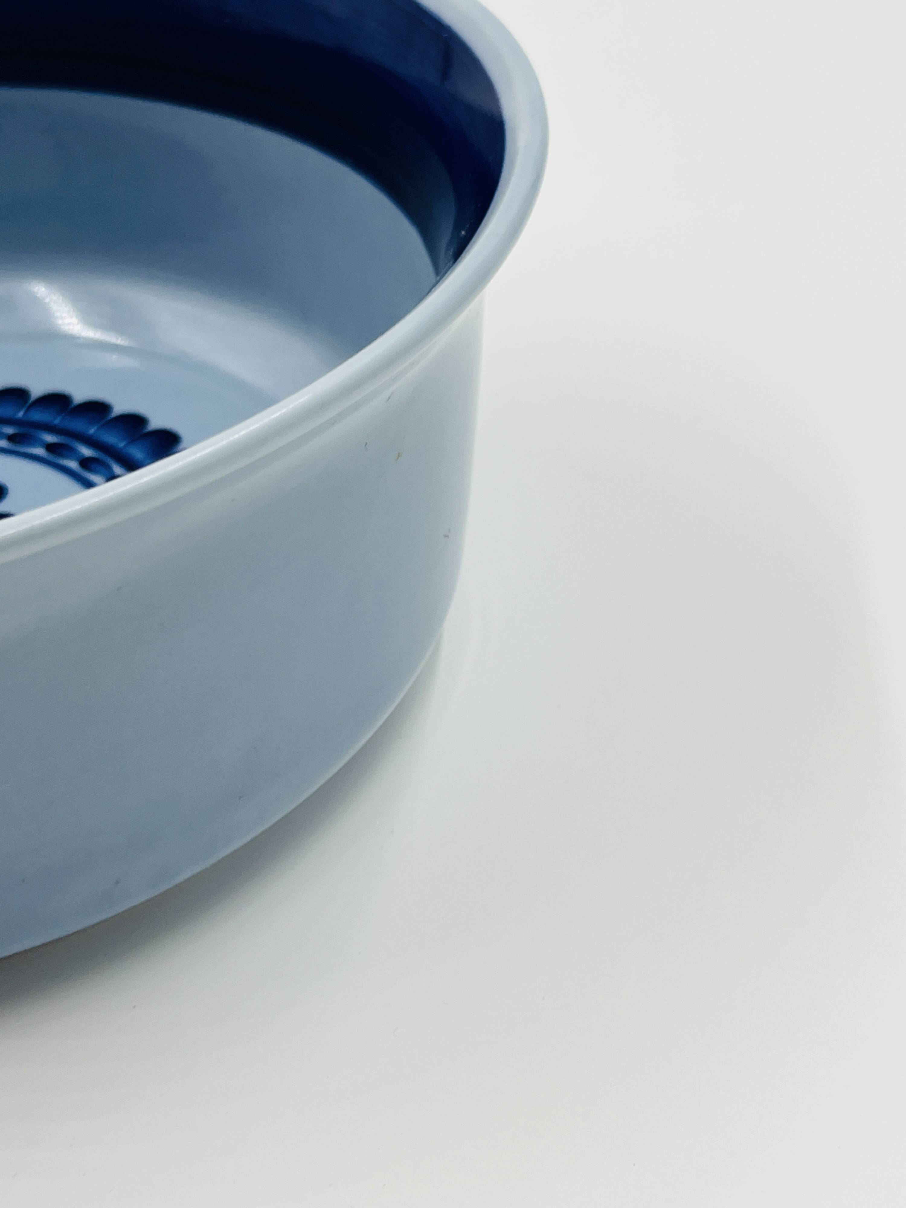 Saladier en porcelaine Bleu Saxe Kahla GDR