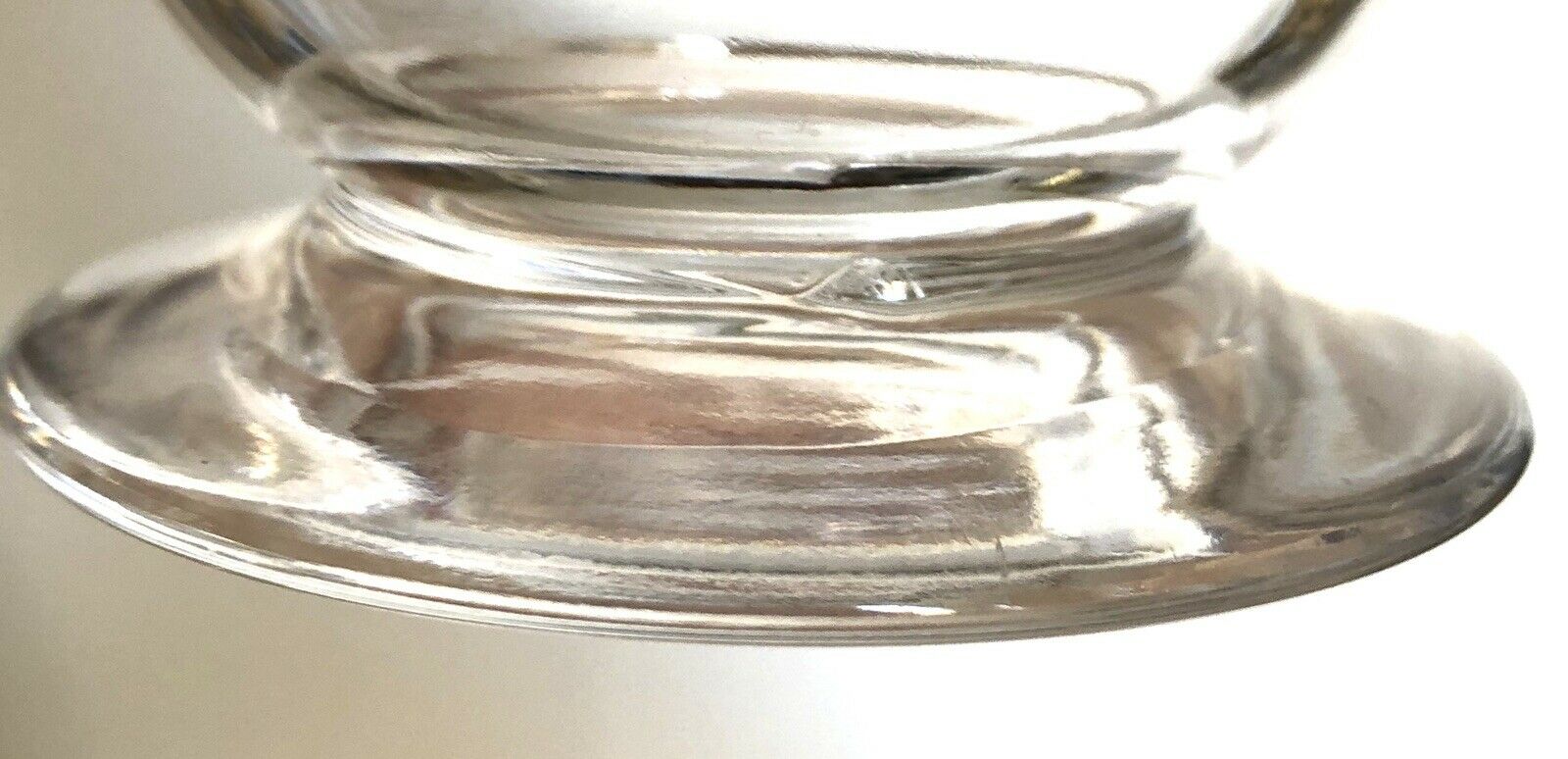 Carafe water wine crystal cut crystal of St. Louis model signed
