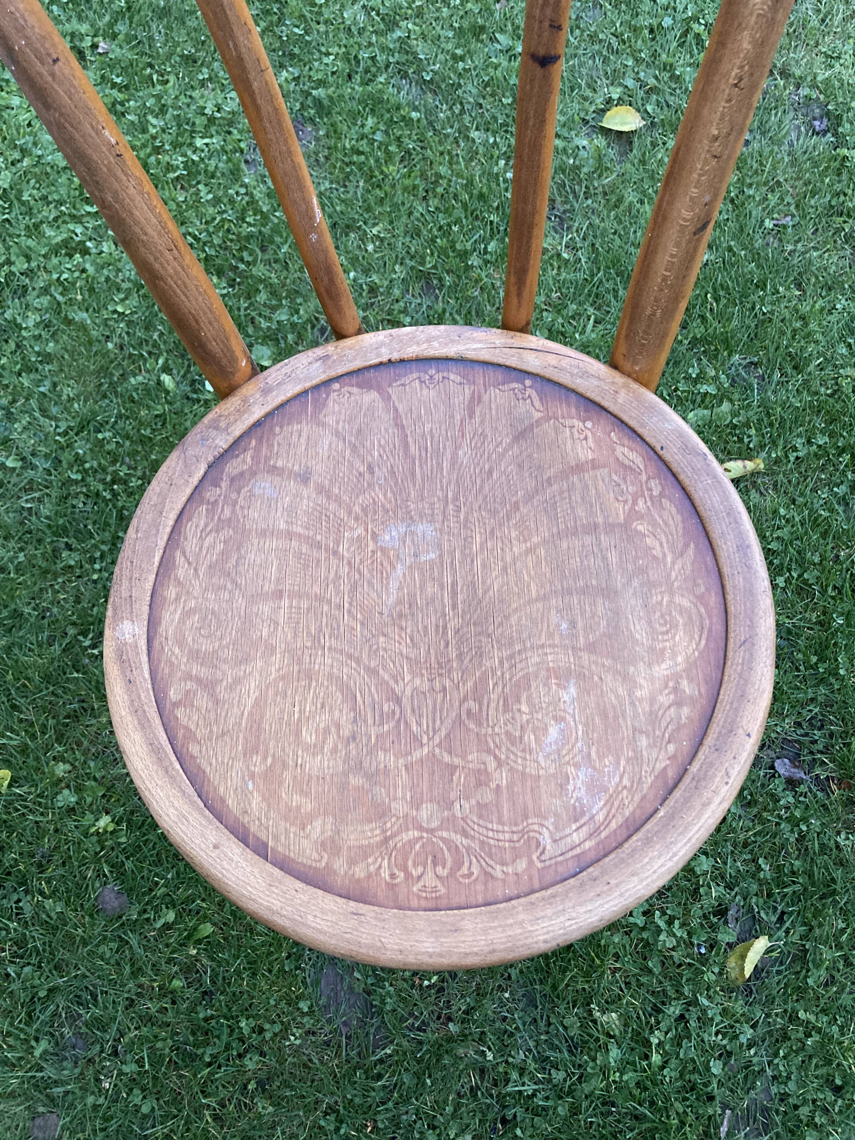 Chaise bistrot en bois courbé