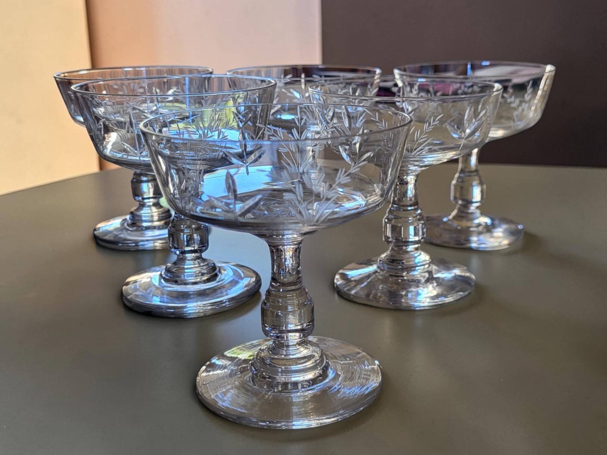 6 coupes à champagne en cristal