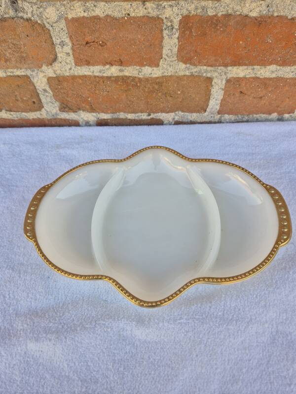 Opaline serving dish for King