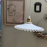 Opaline serrated lamp