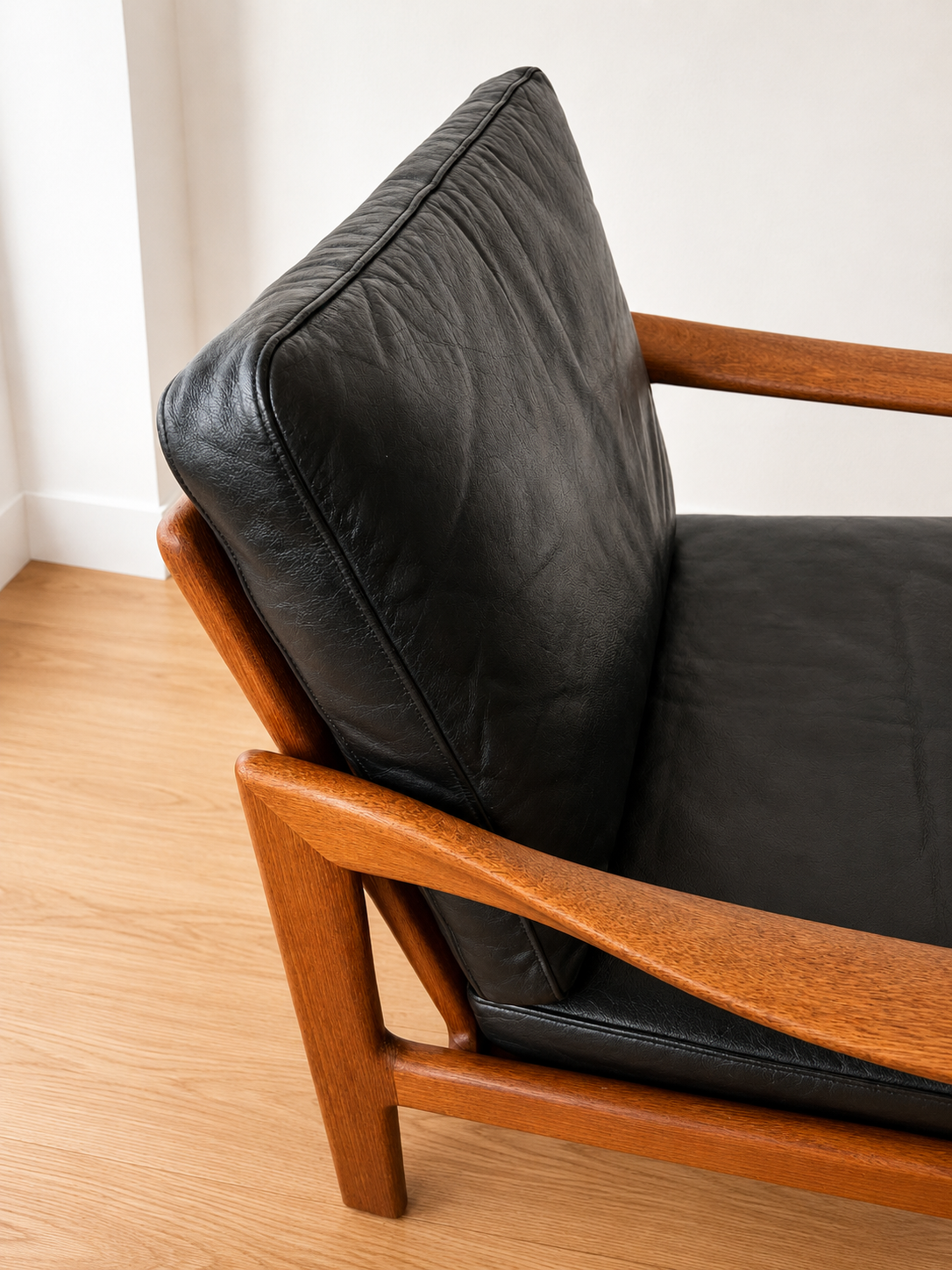 Vintage Danish Illum Wikkelsø teak lounge chair model 20