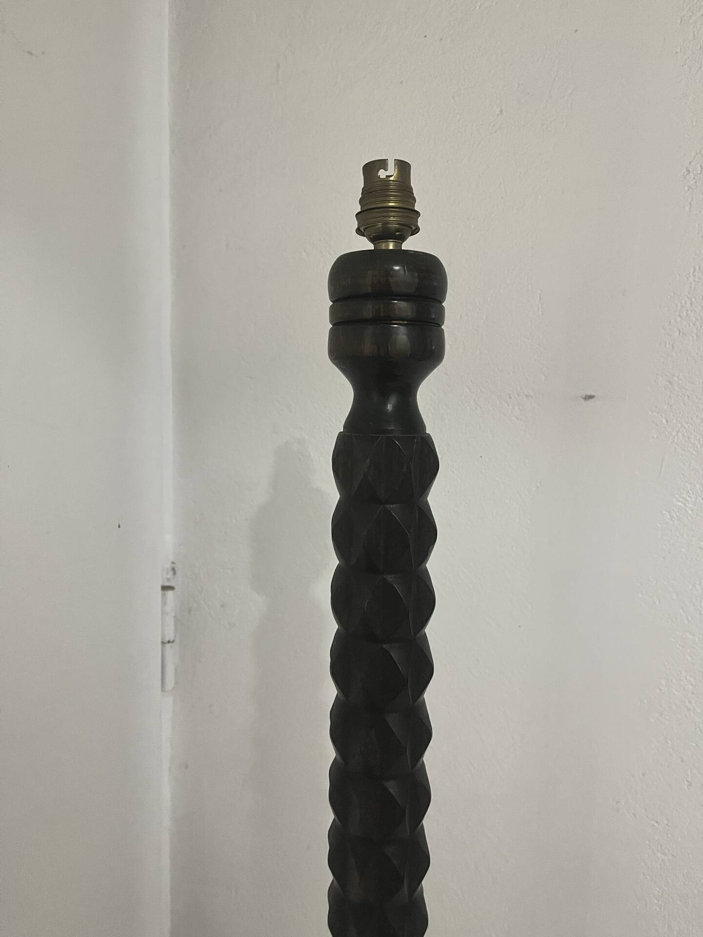 Vintage turned carved wooden floor lamp — Brutalist / Rustic style