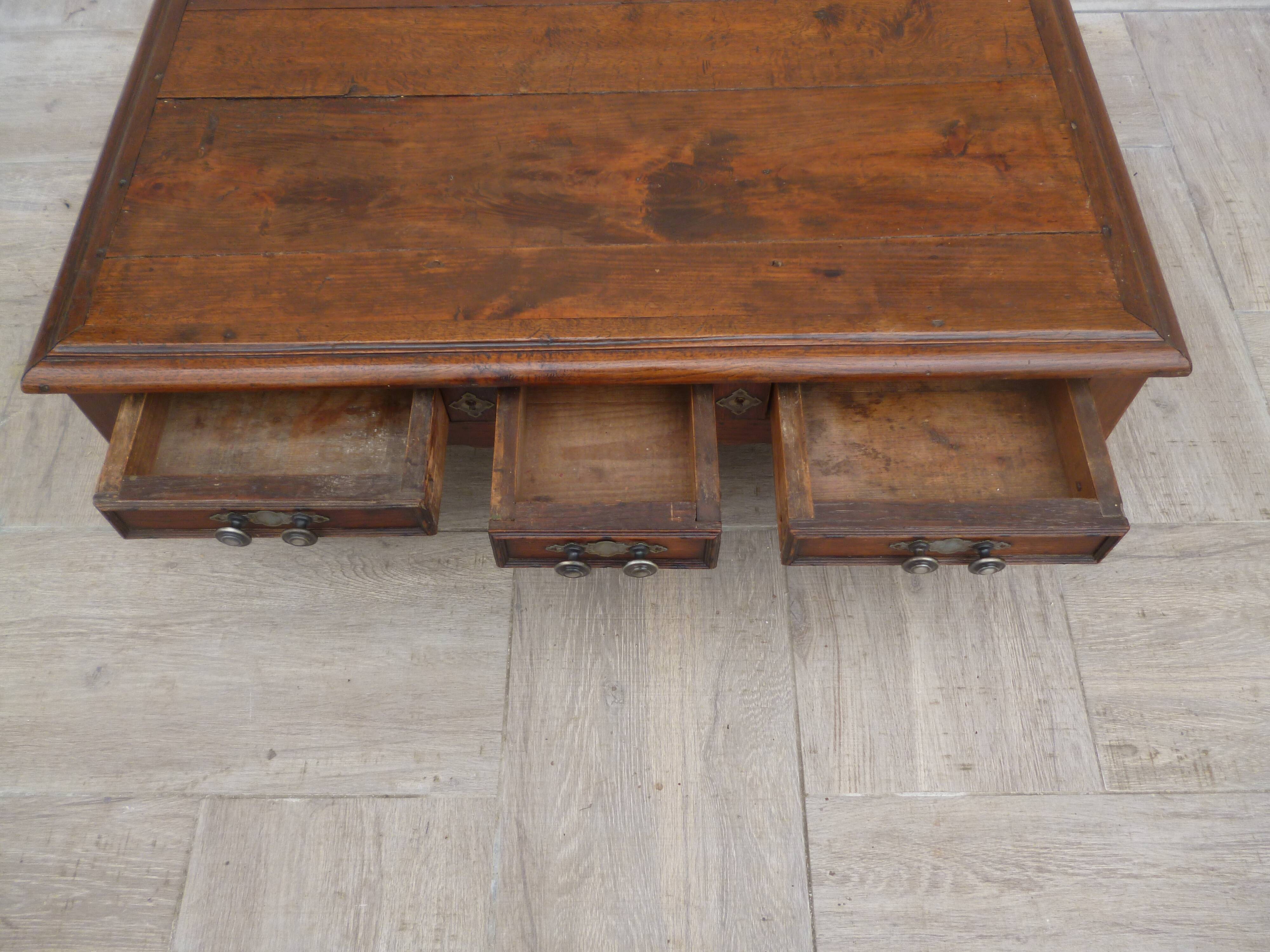3 drawers coffee table