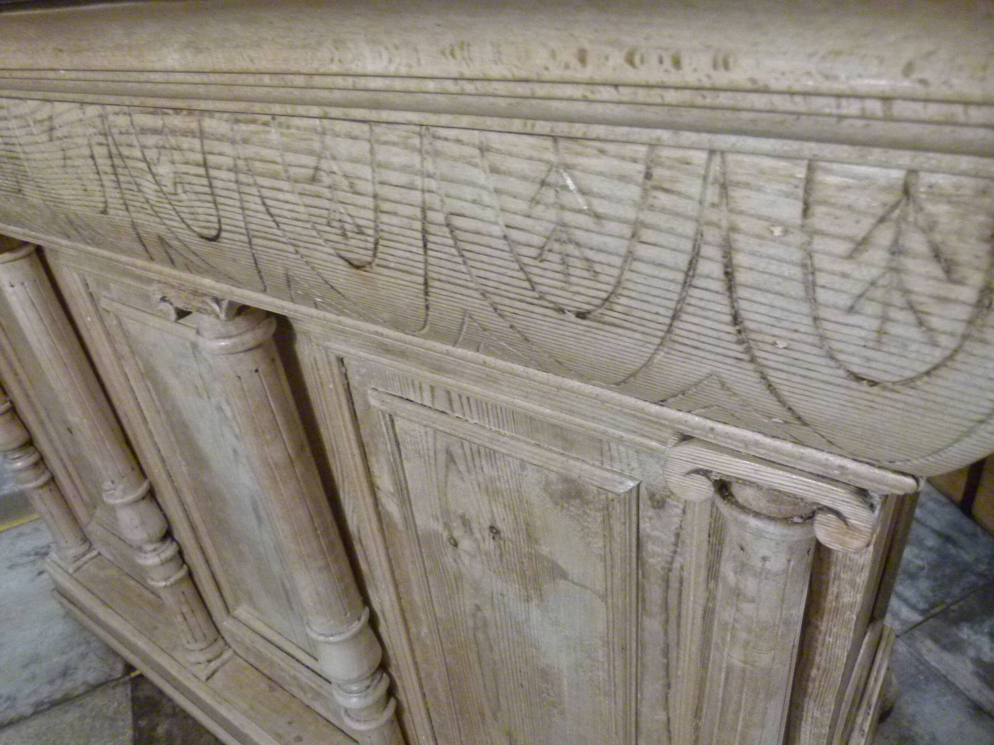 Counter with marble top from the 20th century.