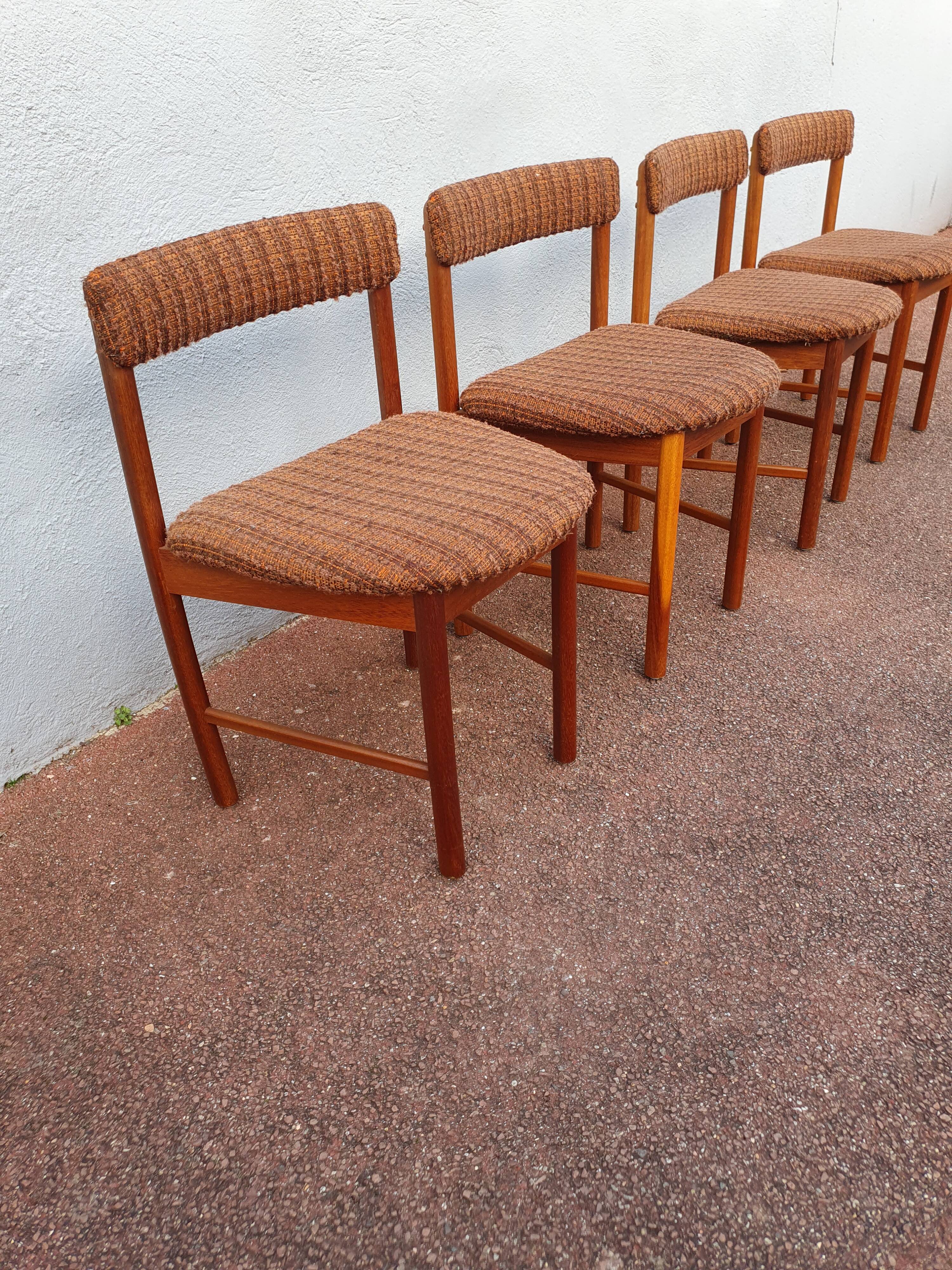VINTAGE CHAIRS